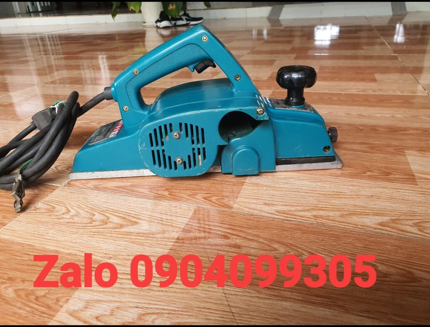 Máy bào gỗ makita - hàng bãi nhật dùng điện 100-110volt, lưỡi 110mm