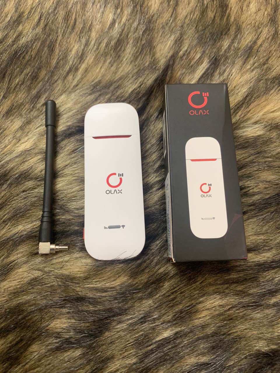 USB 4G phát wifi Olax U90 kèm ănten