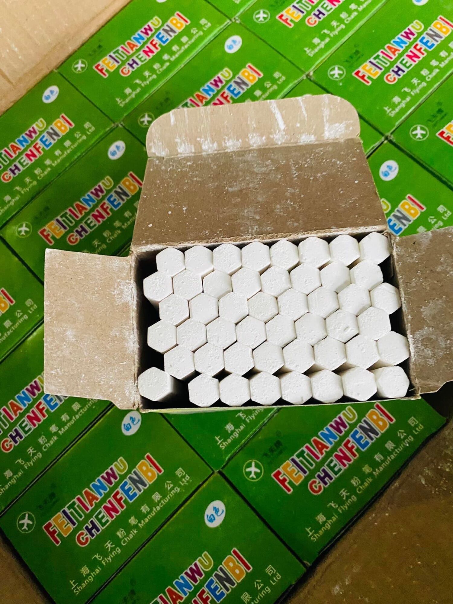 Phấn lục giác viết bảng, trang trí bảng, phấn mềm, thanh đậm tốt, không gây bụi