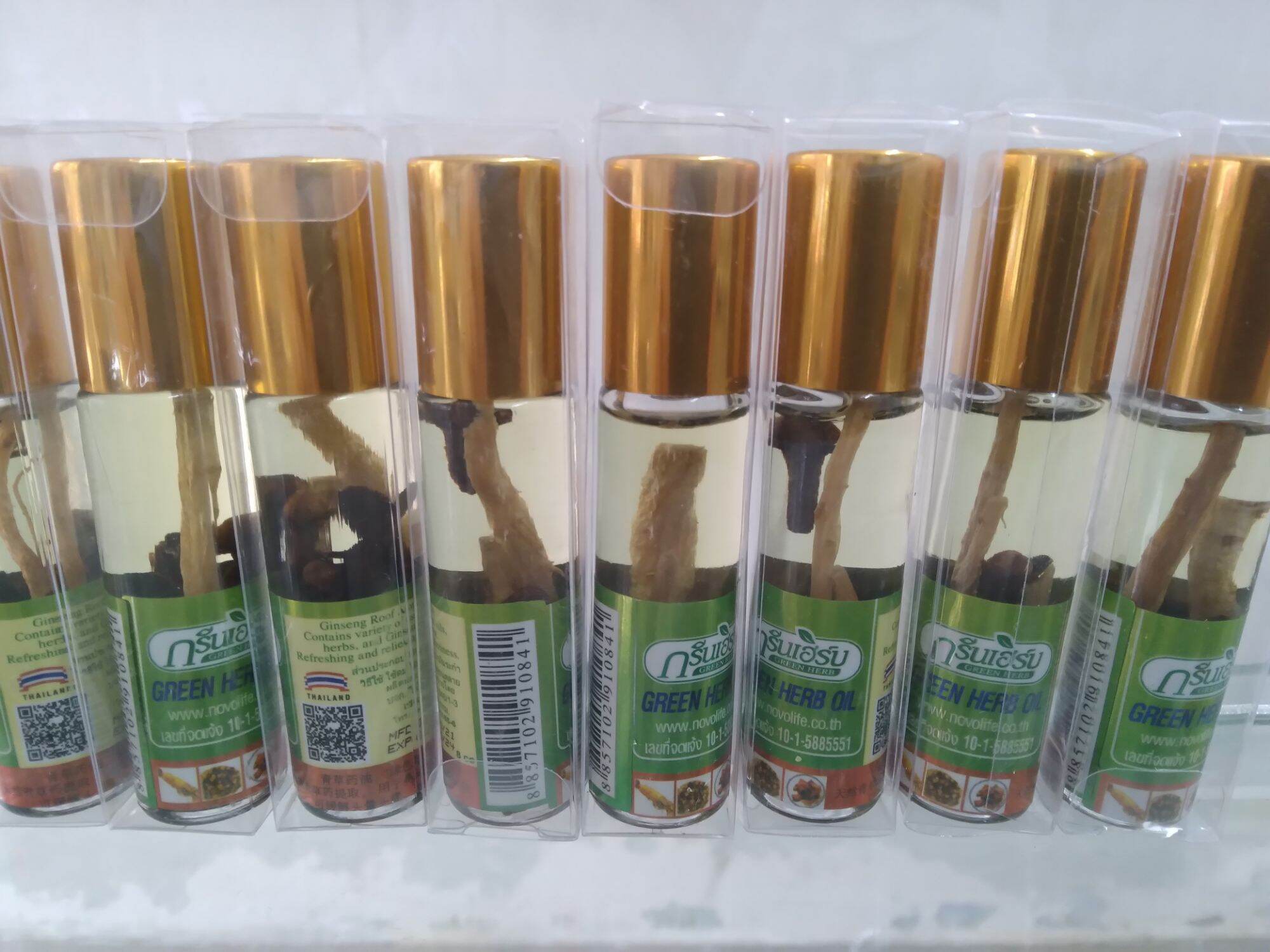 Dầu nhân sâm Thái Lan Green Herb Oil 8cc, dầu Thái Lan lăn