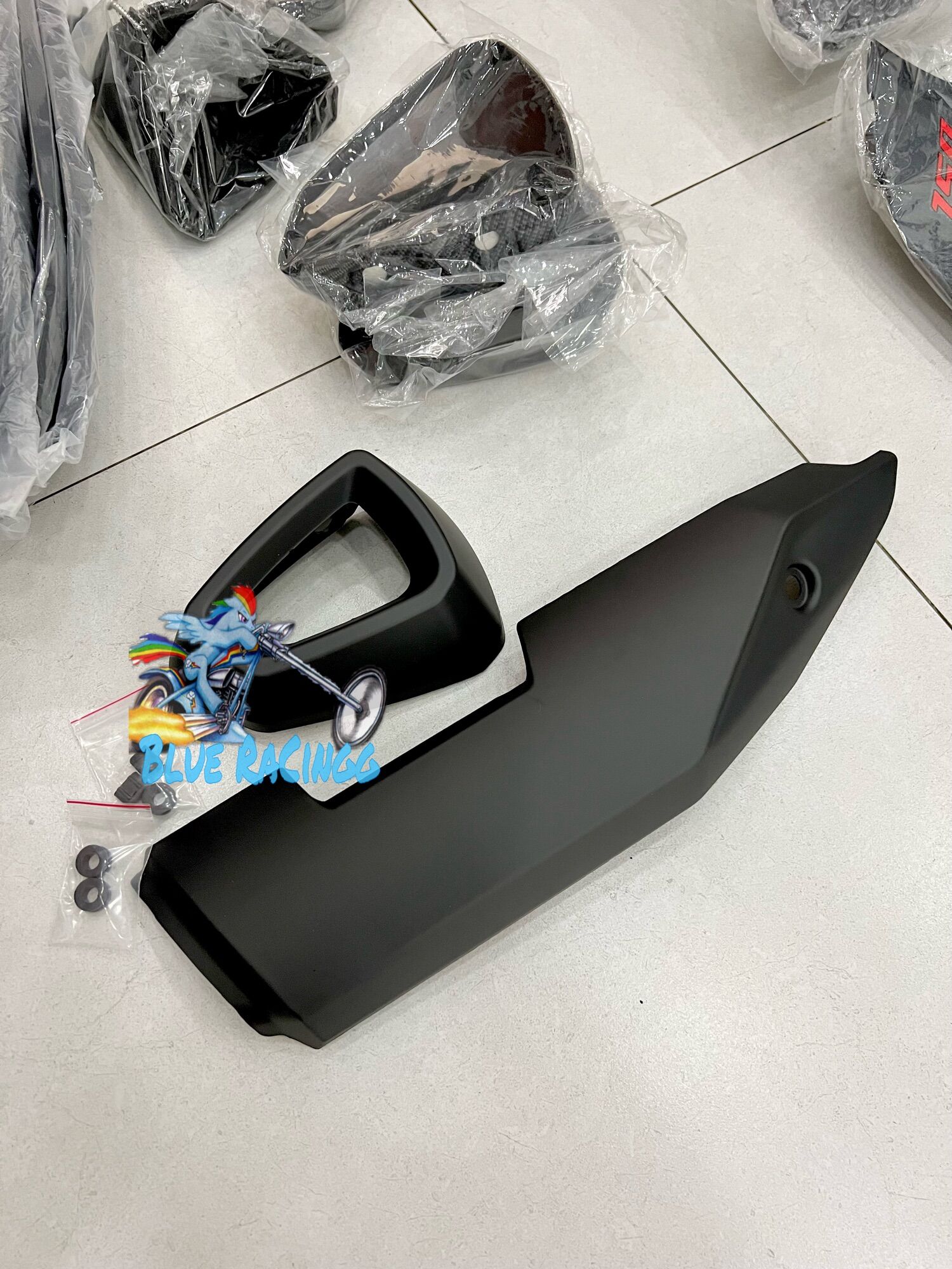 Che pô _ốp pô chụp đít pô winner x v2 v3 full đen nhám