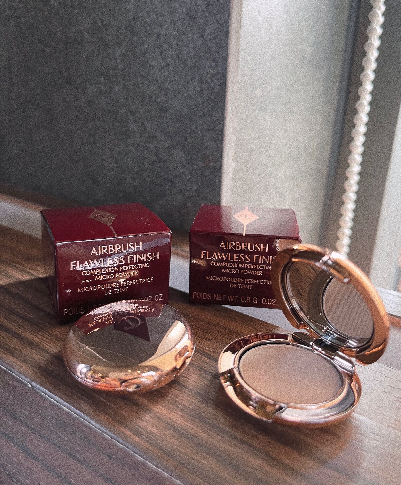 Phấn phủ Charlotte Tilbury Airbrush Flawless