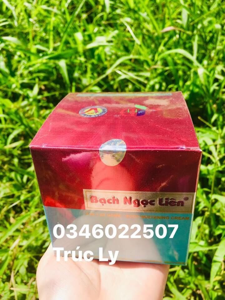 Kem Bạch Ngọc Liên màu xanh dưỡng trắng da body hộp 90gram