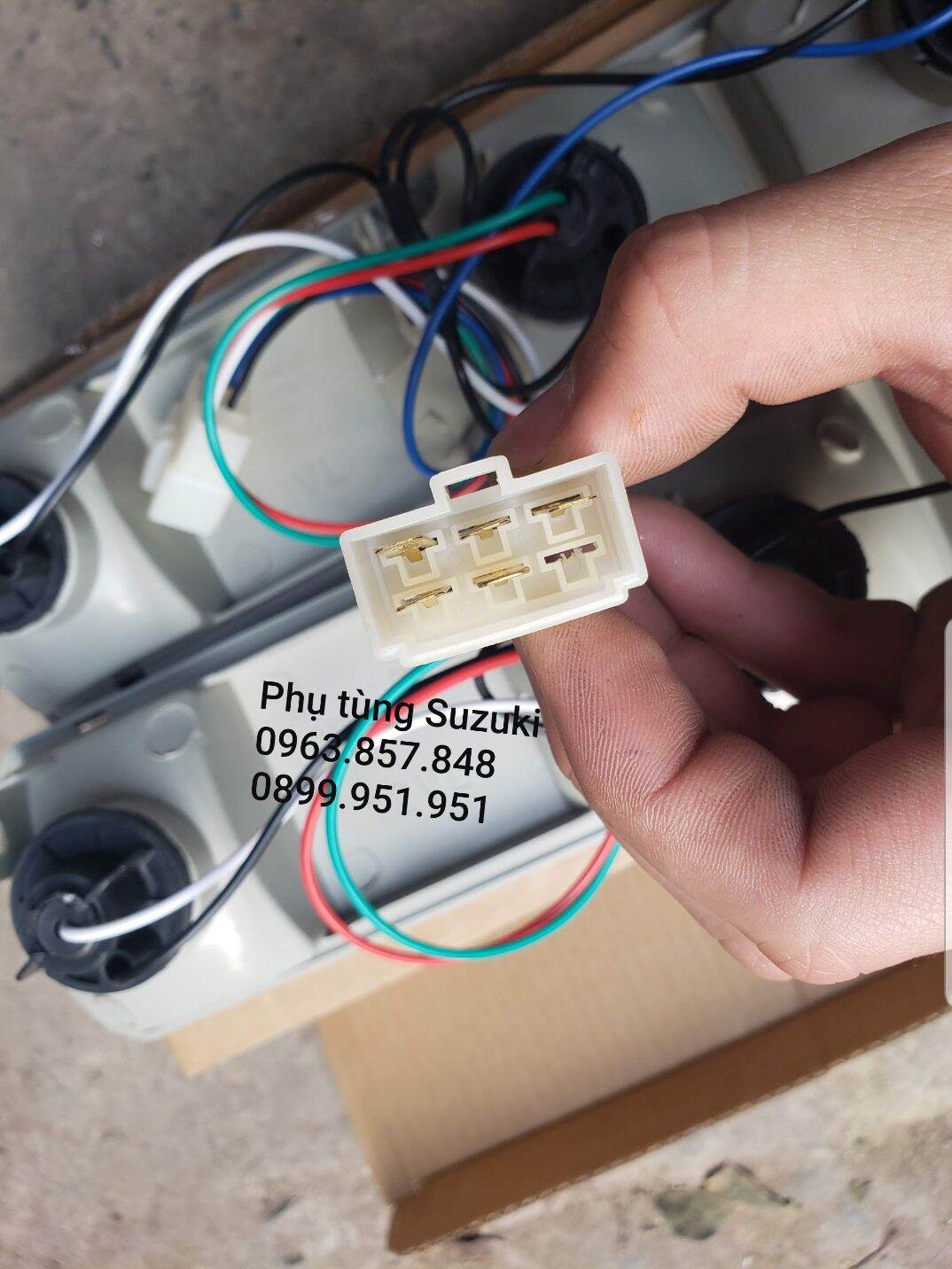 Đèn hậu sau SUZUKI PRO 740Kg