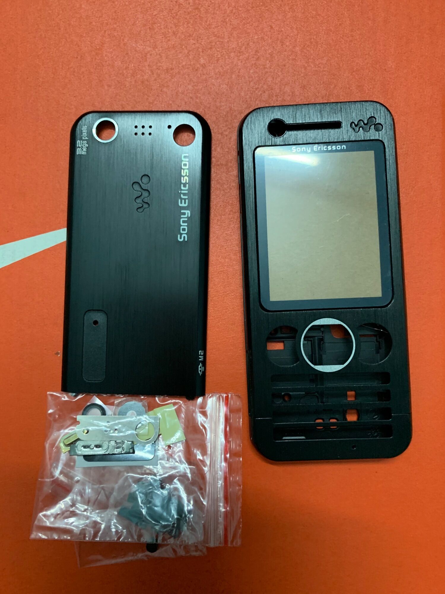 Sony w890