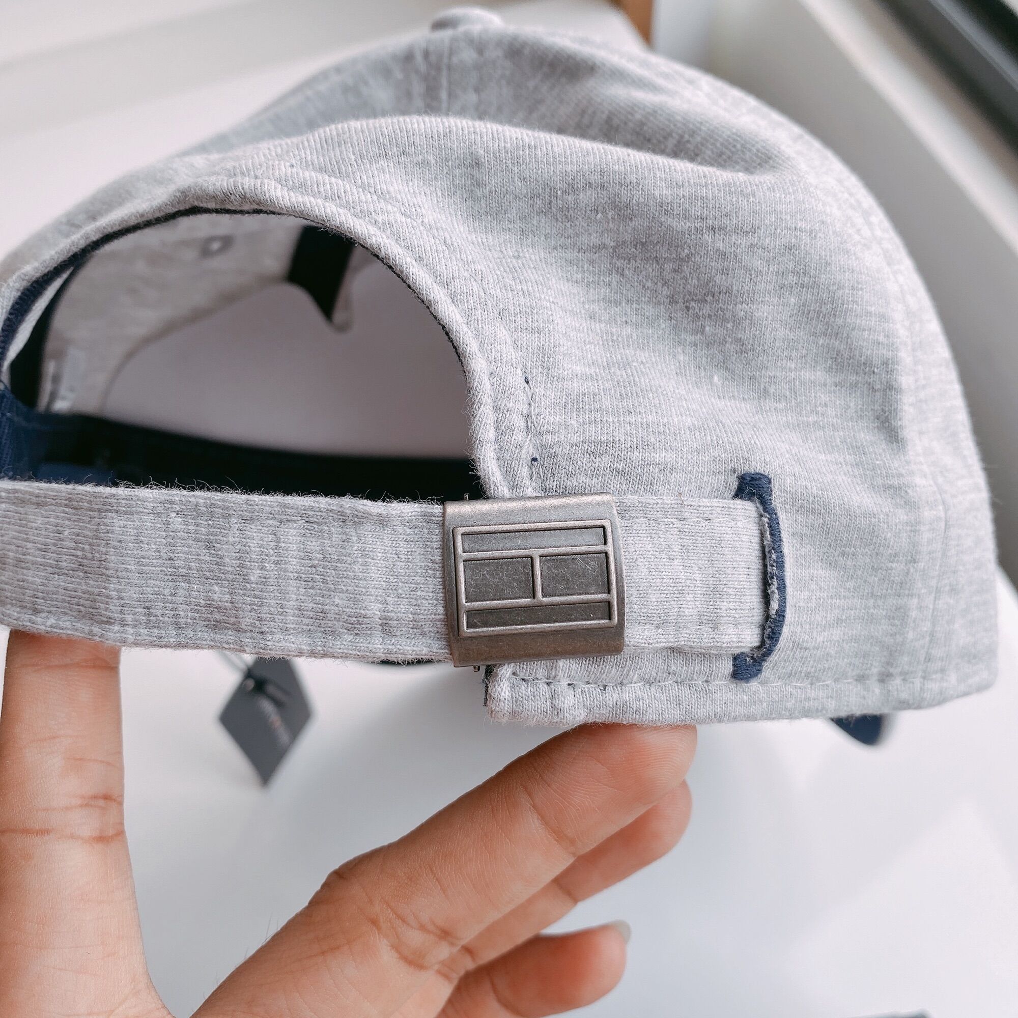 Mũ/nón Tommy Hilfiger chính hãng
