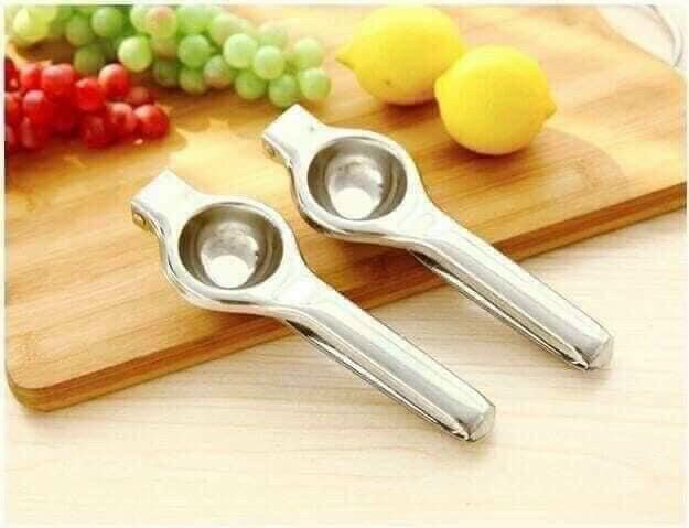 Dụng cụ vắt chanh Inox tiện lợi