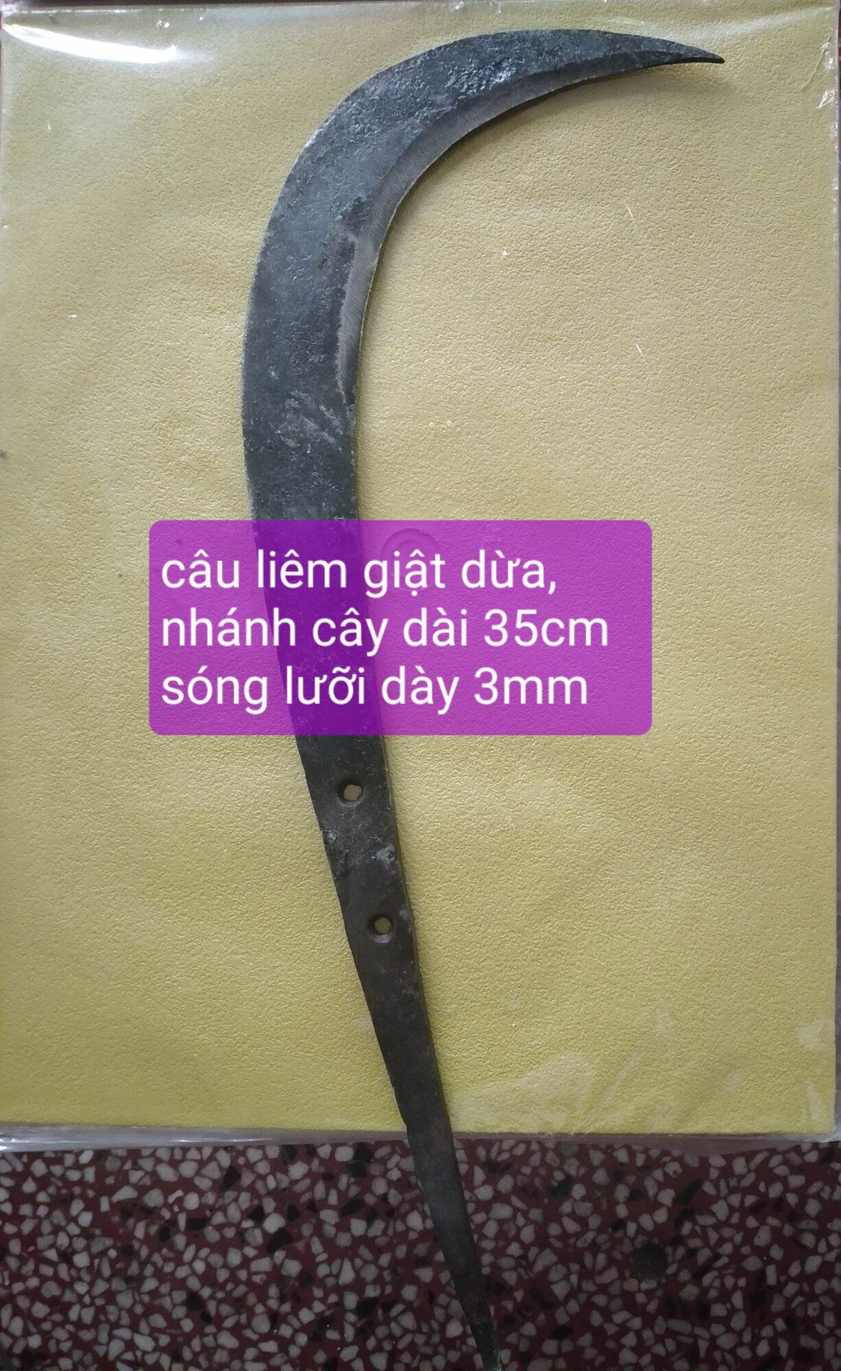 câu liêm giật dừa, cành cây...