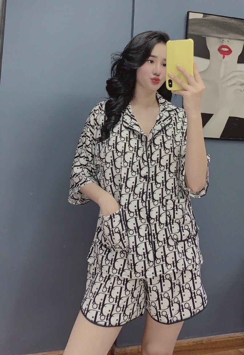 Đồ bộ đùi Satin