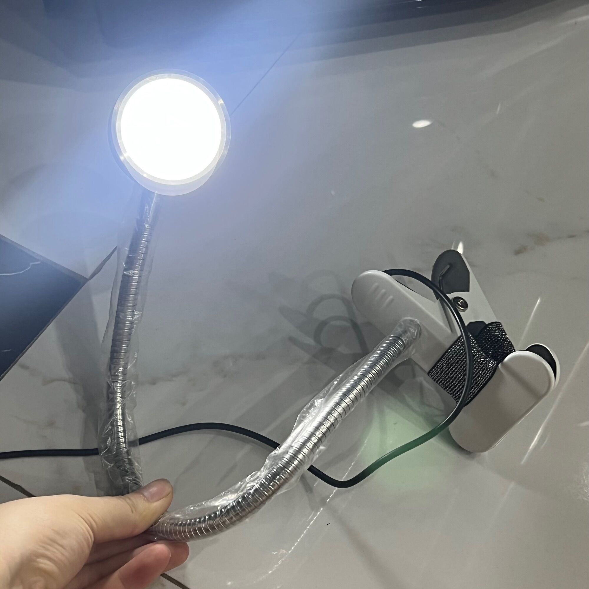 Đèn kep đèn led dùng trong spa, phun xăm thẩm mỹ