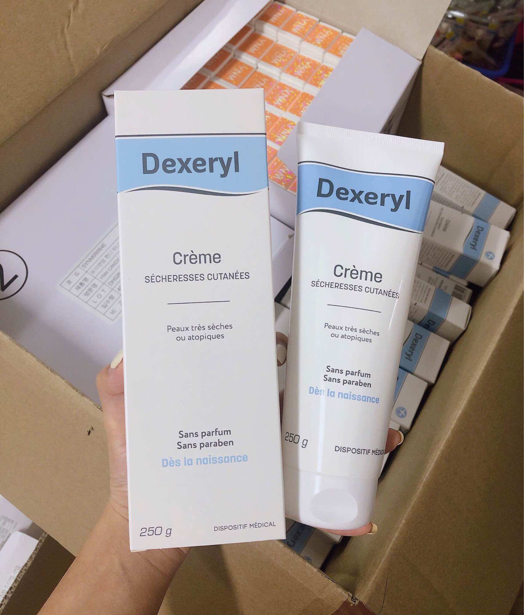 Kem dưỡng da giảm nẻ chàm Dexeryl Cutaneous Dryness Cream Pháp