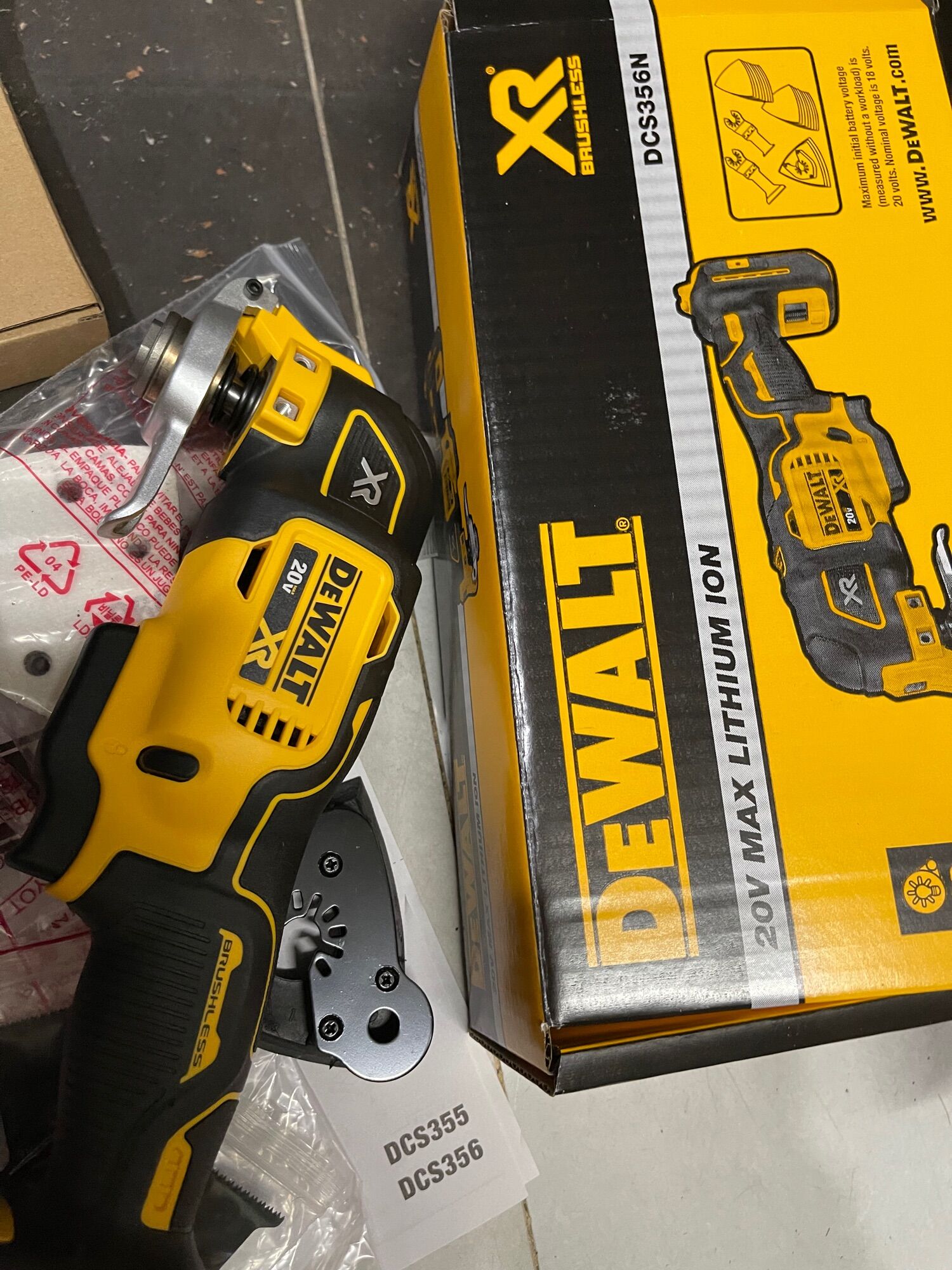 [HCM]DCS356N Thân máy cắt rung dùng pin 20V Max 18V DeWALT