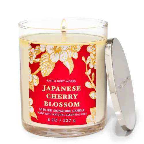 Nến thơm phòng 1 bấc Bath and Body Works-Japnesse Cherry Blossom 198gr