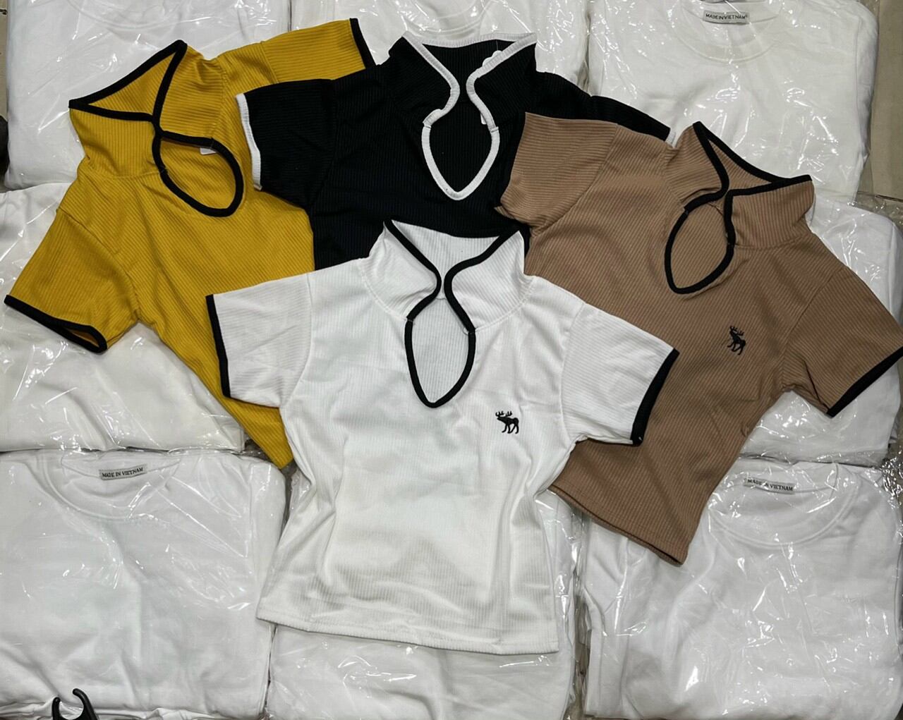 Áo kiểu đủ mẫu croptop hàng chụp ảnh thật dưới 55kg