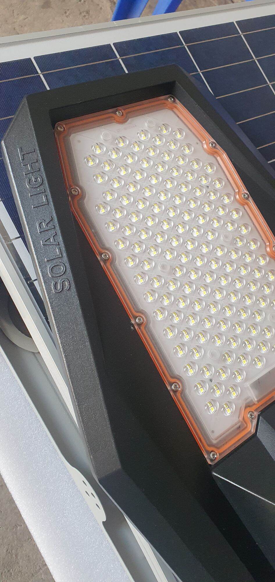 Đèn Công Trình NLMT 700W