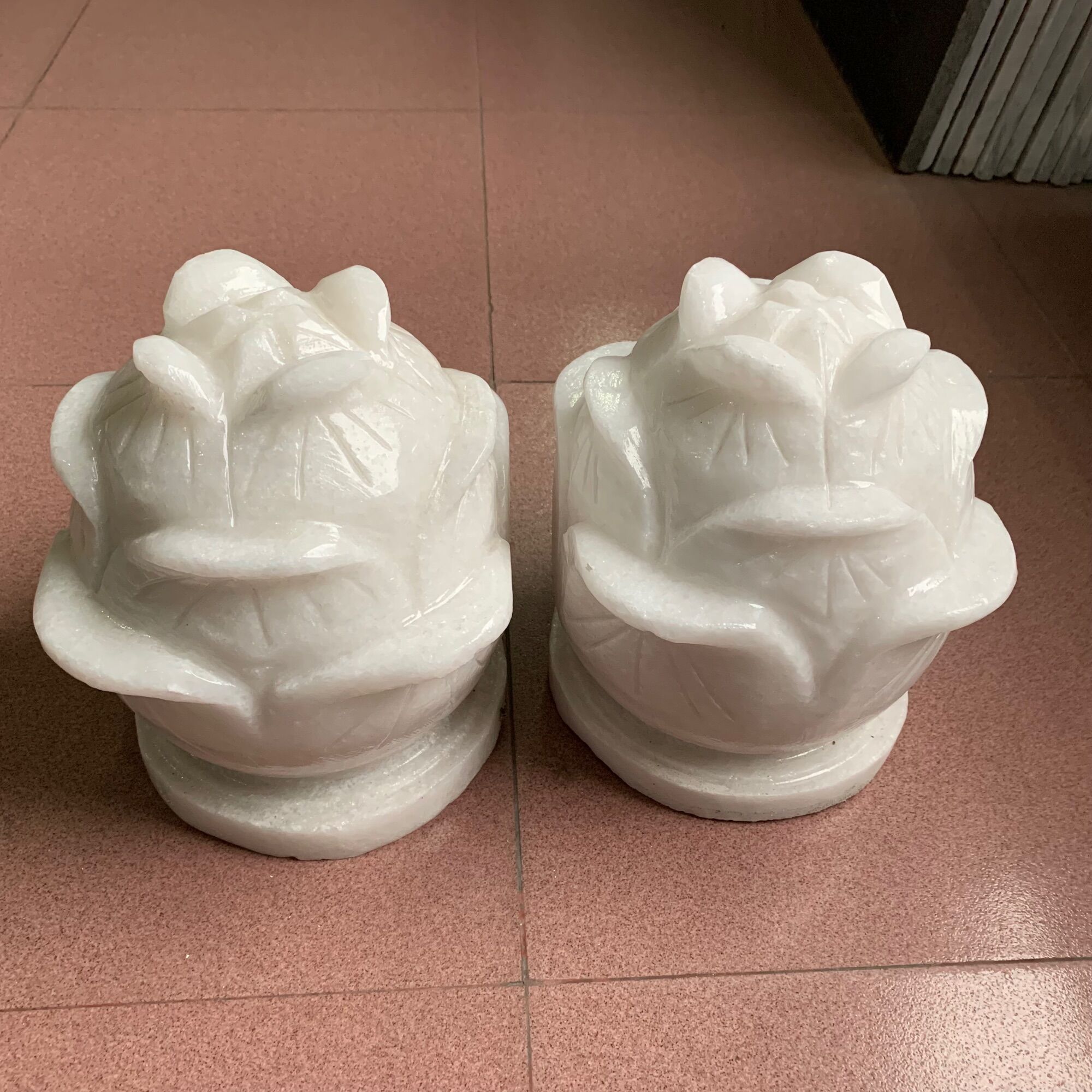 Cặp Búp Sen Đá Cẩm Thạch Trắng - cao 22cm