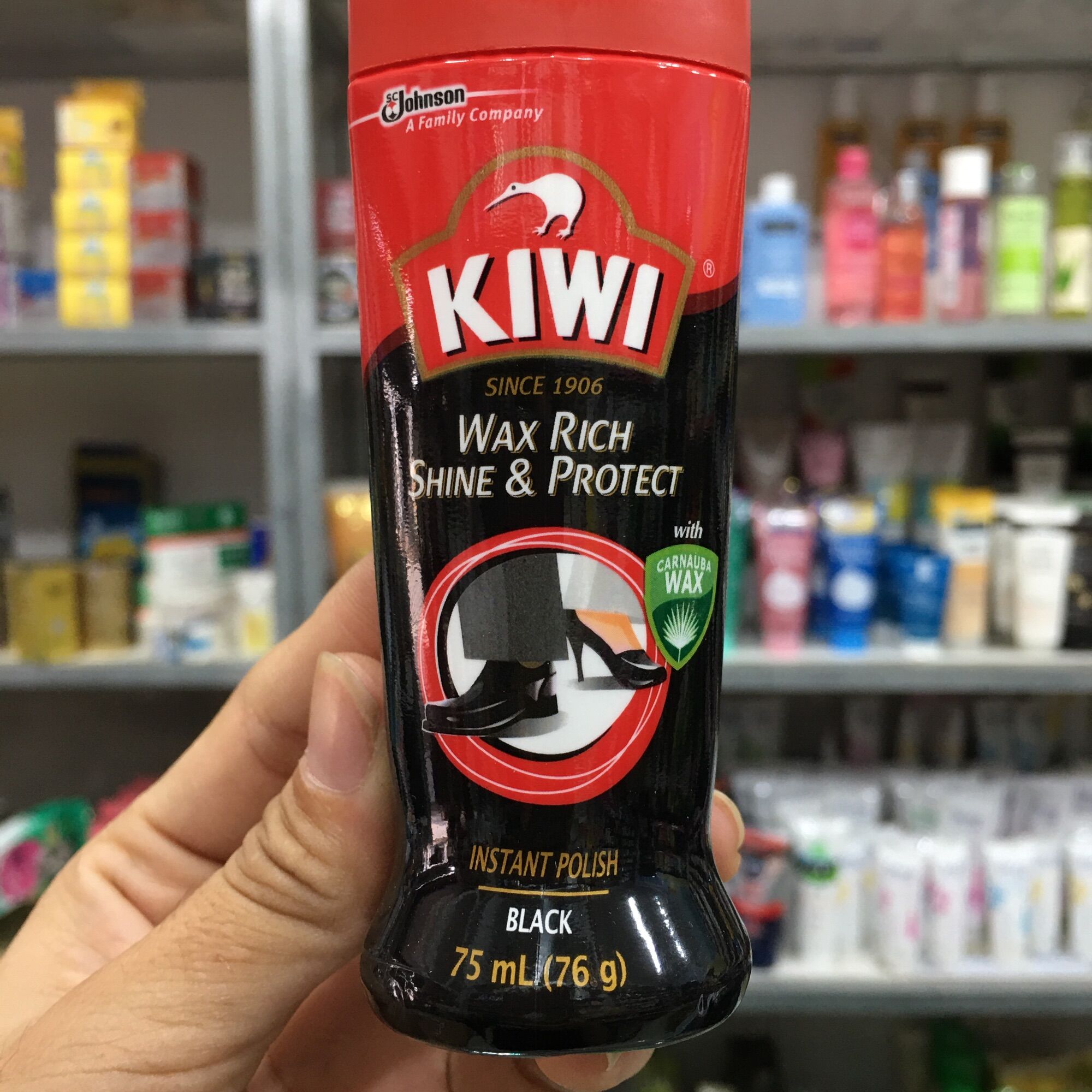 Xi nước khô nhanh Kiwi màu đen 75ml