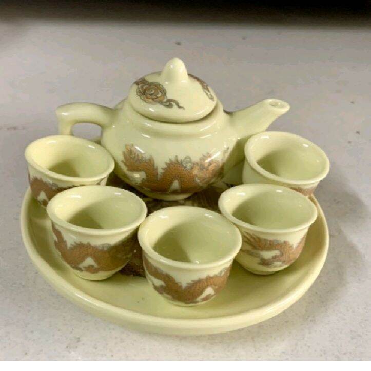 Bộ ấm chén thờ cúng mini.Hàng sứ Bát Tràng.