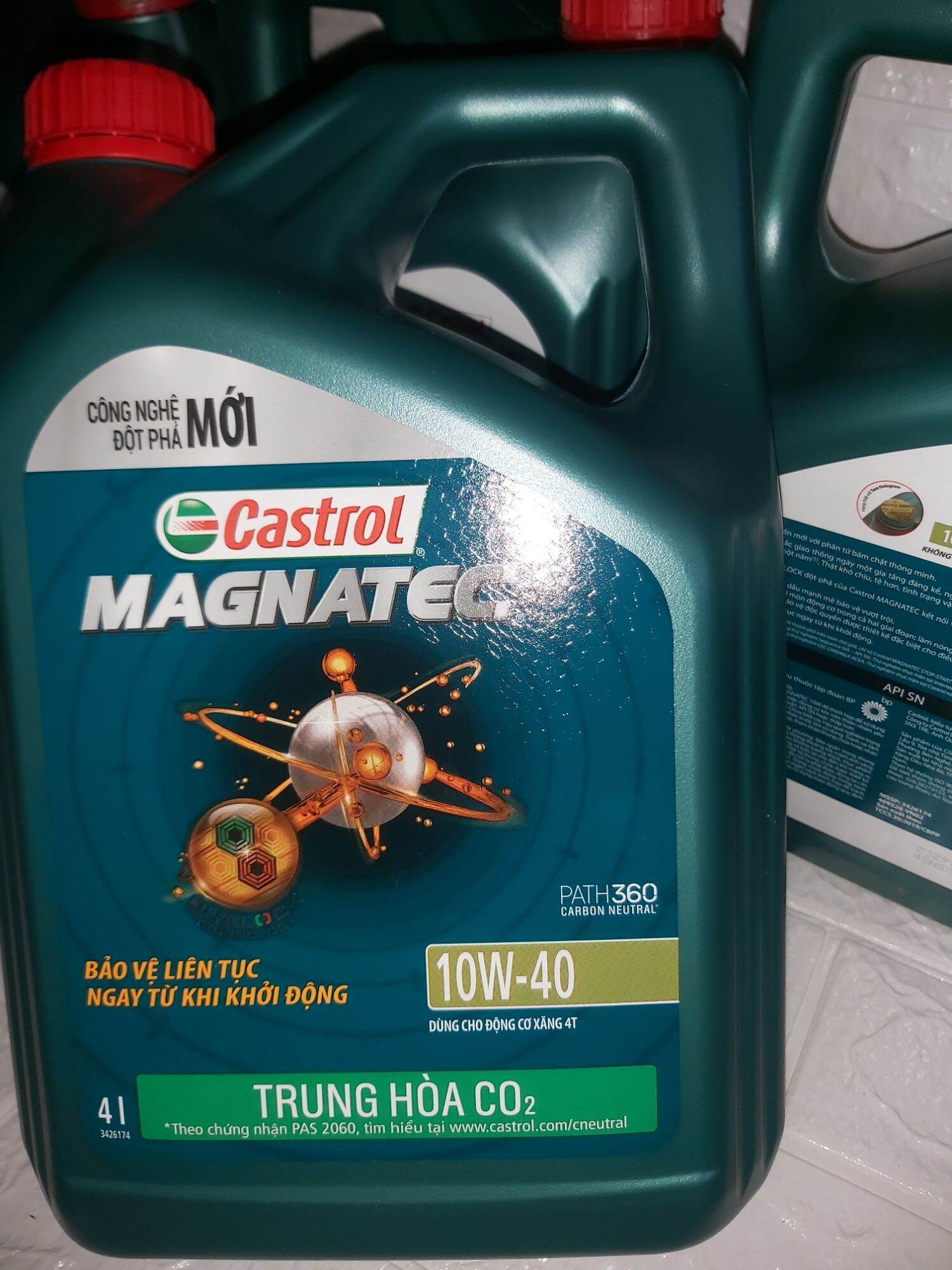 NHỚT CASTROL 4 Lit MAGNATEC 10W40 TỔNG HỢP