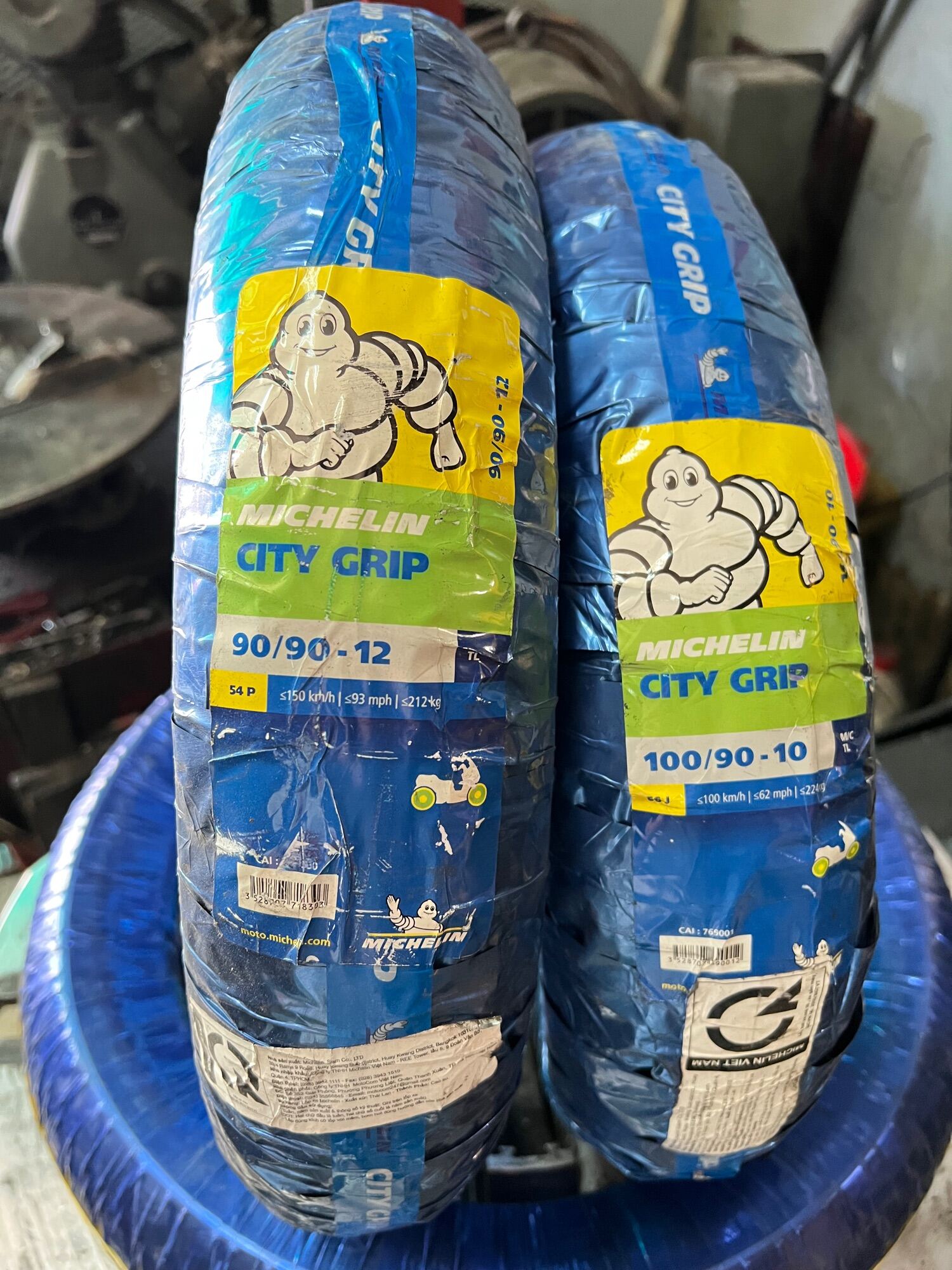 Cặp Vỏ (lốp) xe Michelin City grip cho xe Lead 125 size 90/90-12, 100/90-10