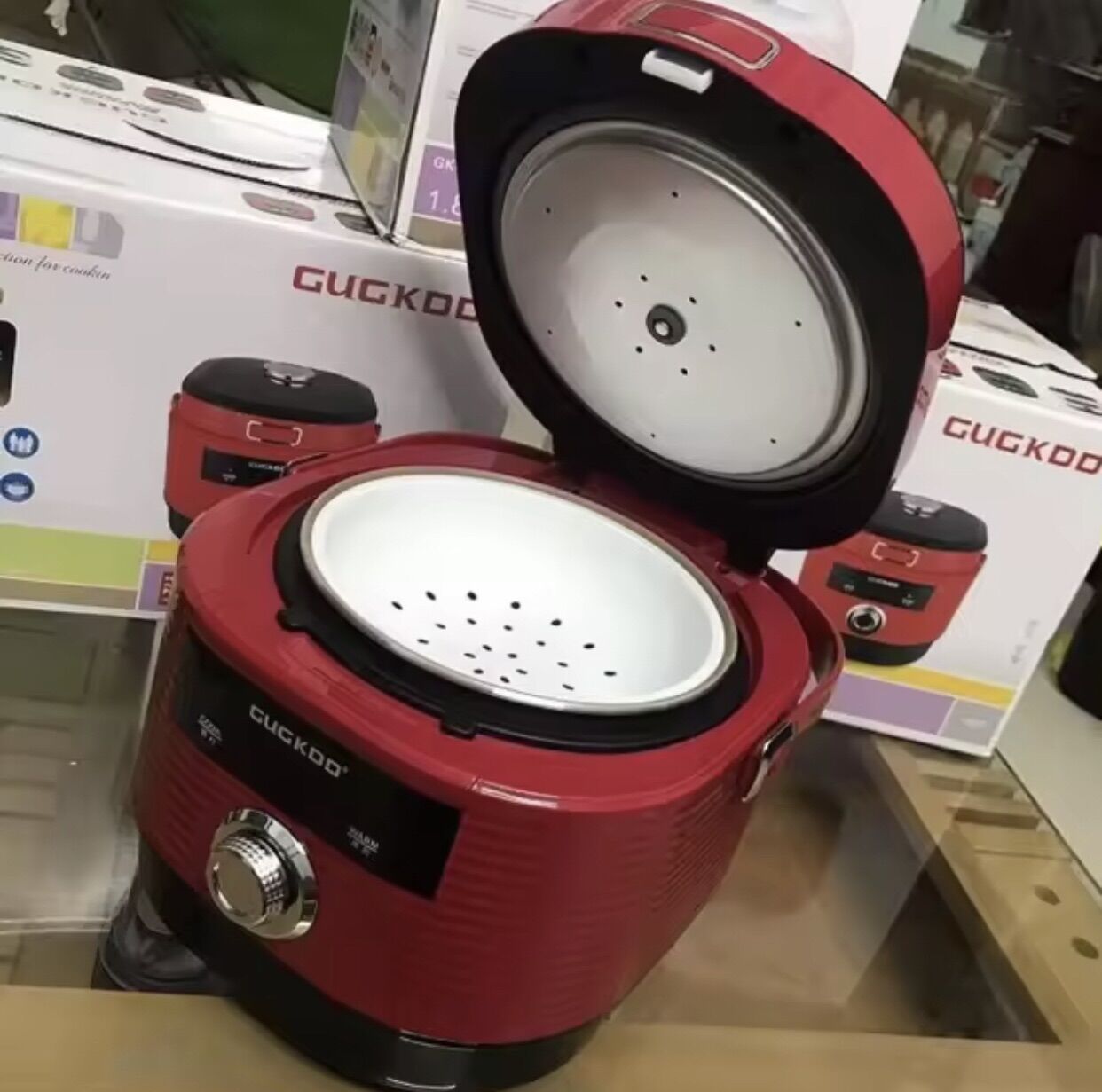 Nồi cơm điện 1,8l cuckoo gk1807 - tặng kèm giá hấp - bảo hành 12 tháng