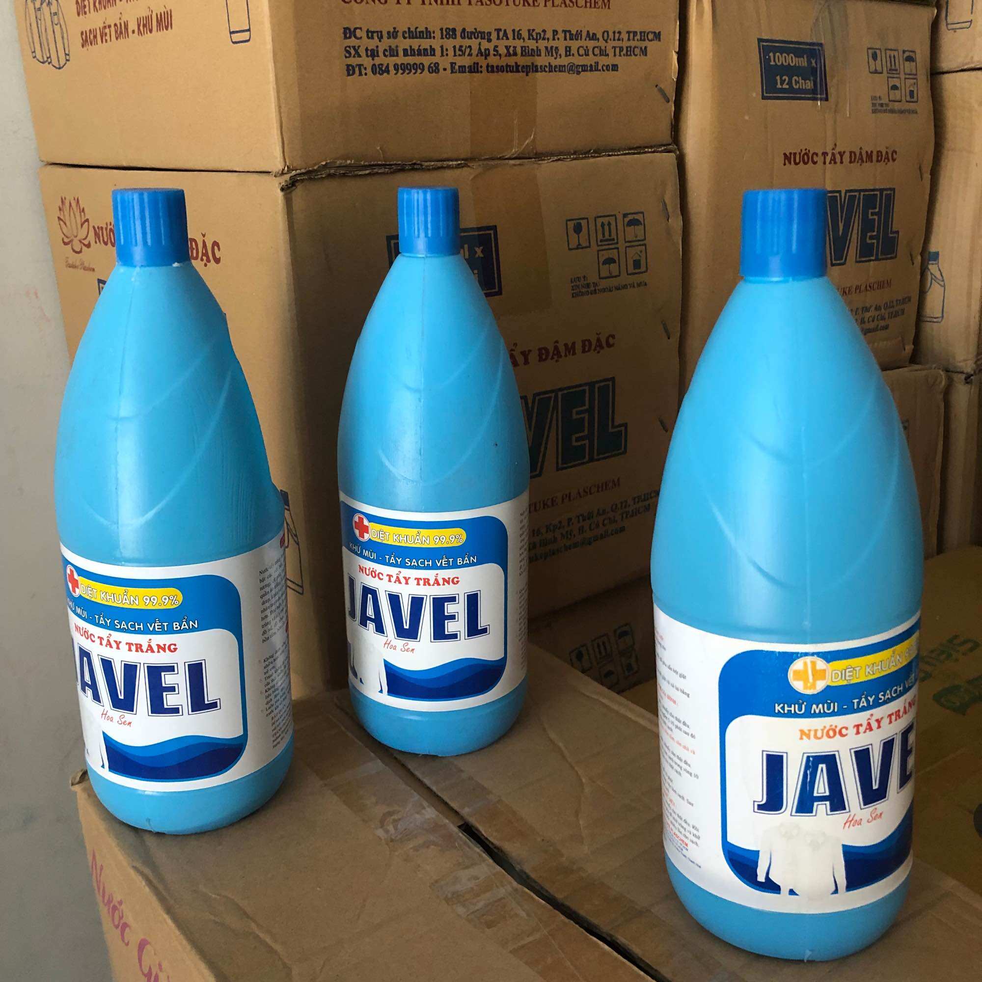 Nước Tẩy Javel Chai 1000ml Đánh Bay Mọi Vết Bẩn Cứng Đầu