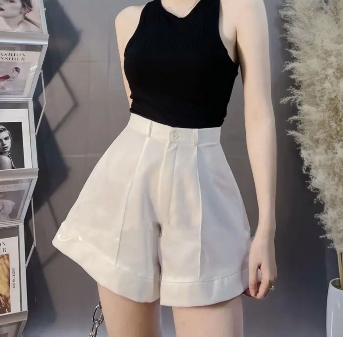 QUẦN SHORT NỮ LƯNG CAO ỐNG XOÈ Y HÌNH