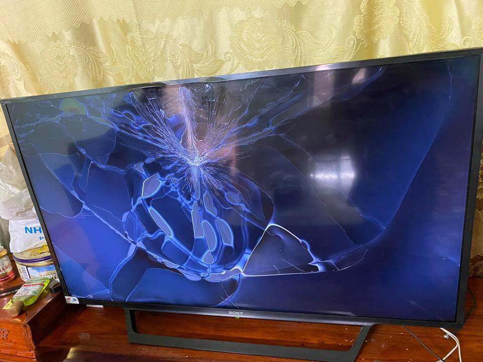 La.za.đa giáo Tivi B.ễ có dấu H.ieu l.ừa . đả.o Nhà bán hang cân nhắc trước khi mua Tivi qua áp này