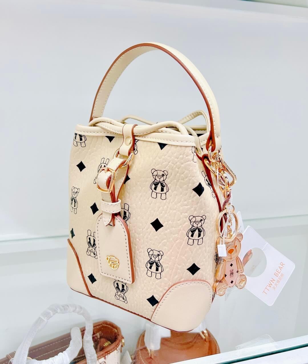 Túi xách đeo chéo ttwn bear tn2607 (sẵn ship)