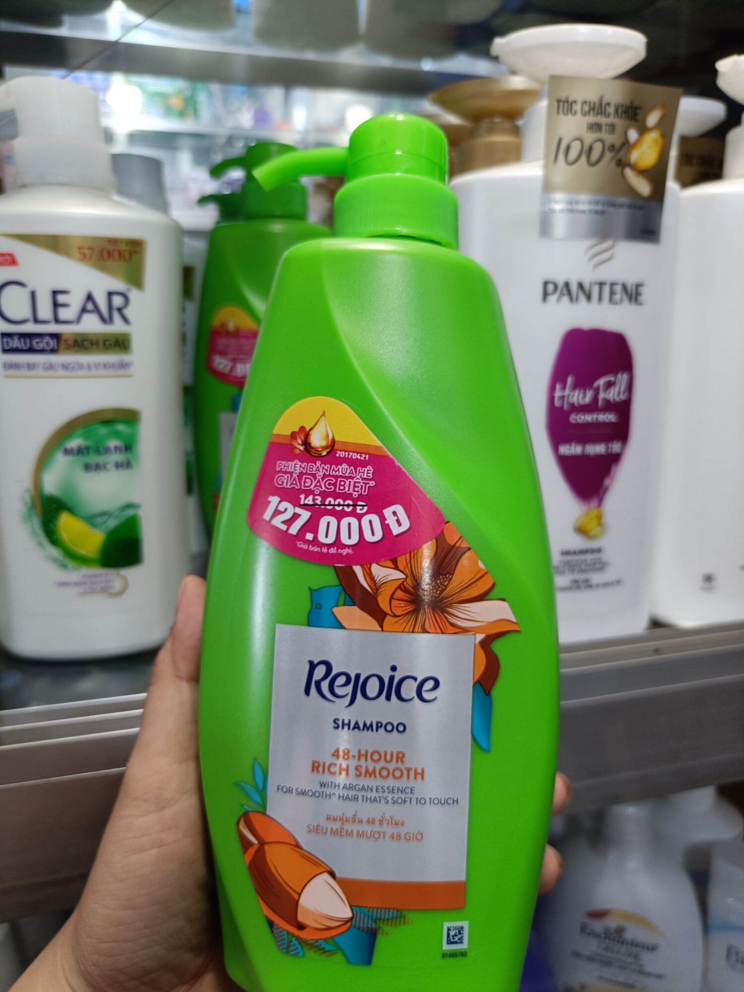 Dầu Gội Rejoice Siêu Mềm Mượt 48 Giờ 650ml