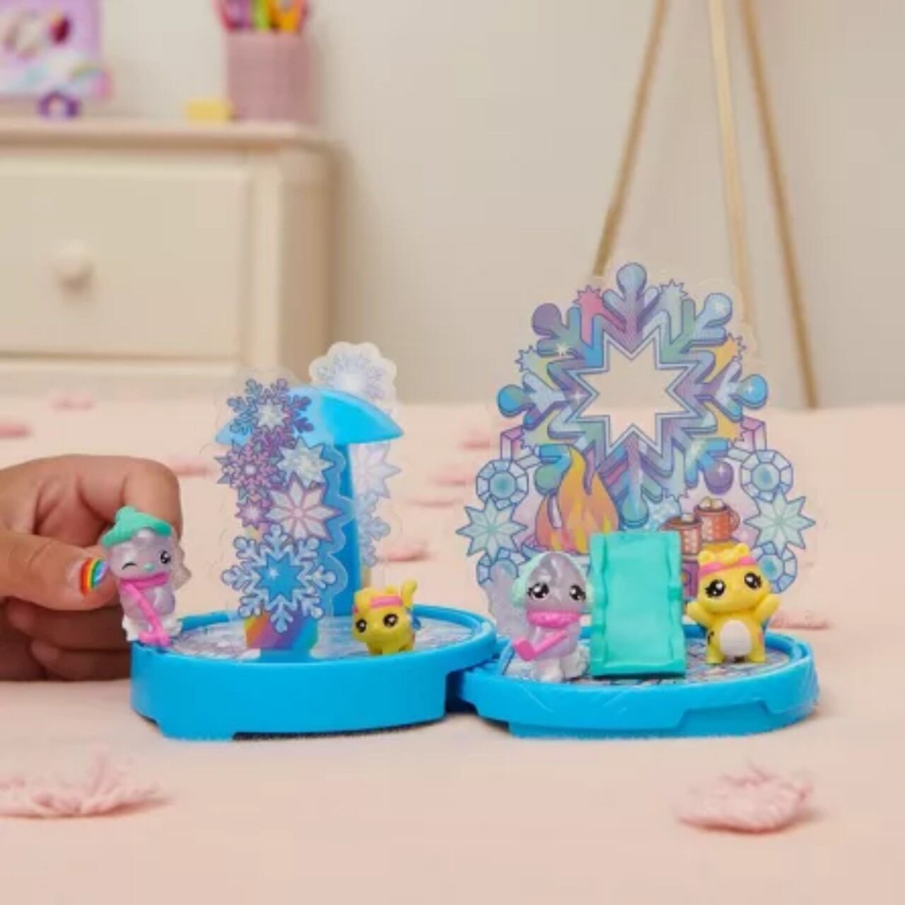 Trứng đồ chơi Hatchimals
