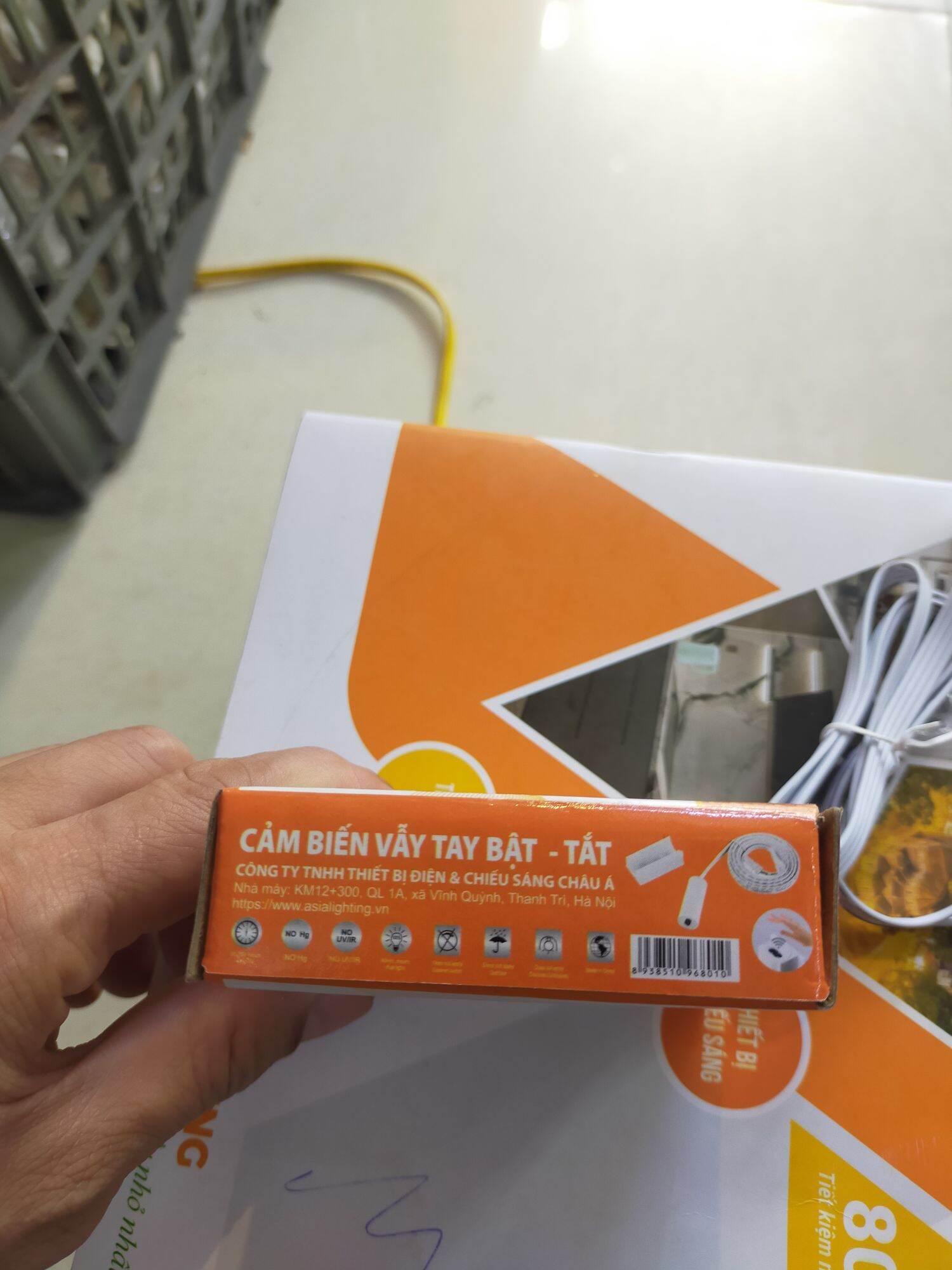 Cảm biến vẫy tay, đóng mở 12v
