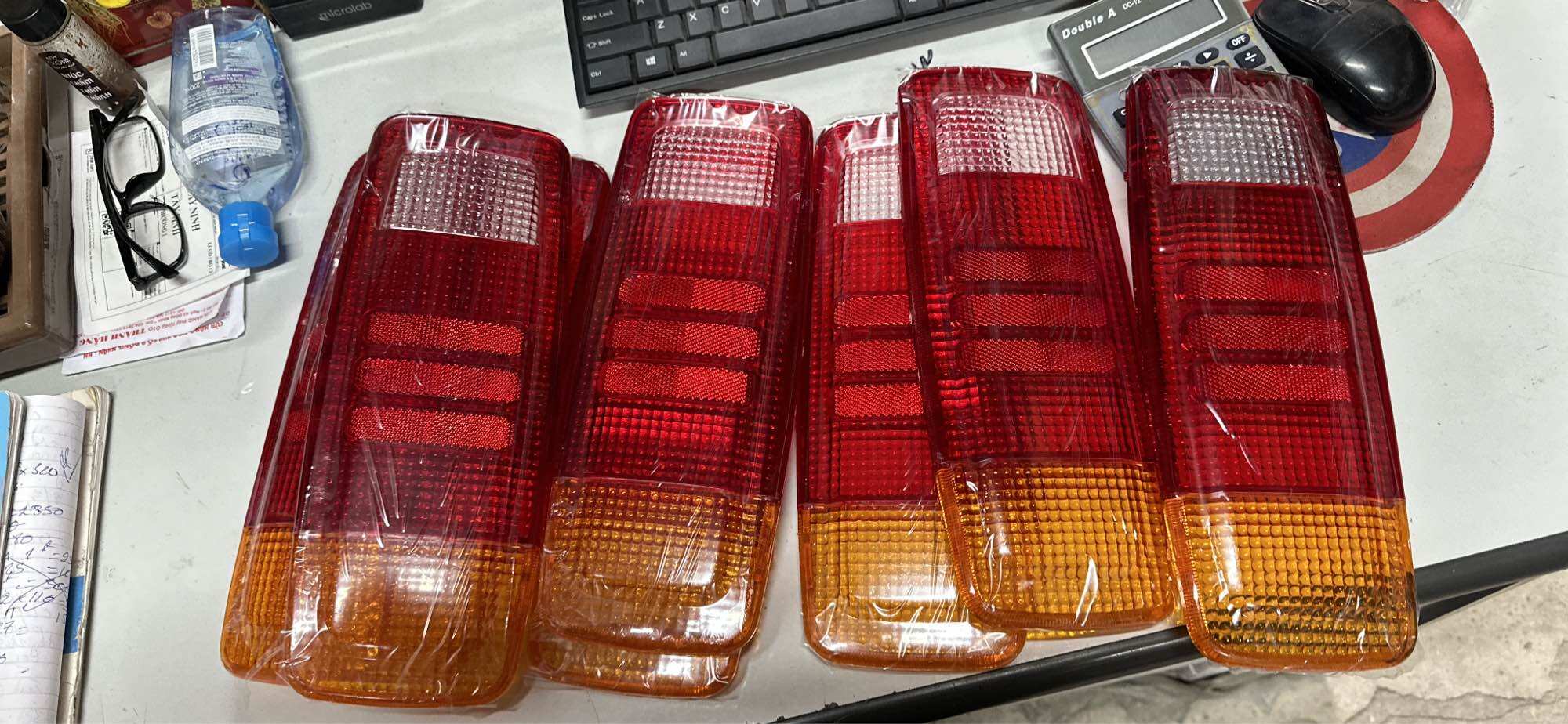 Nắp đèn hậu oto kia k3000 k165 k2700 k190 / giá 1 chiếc