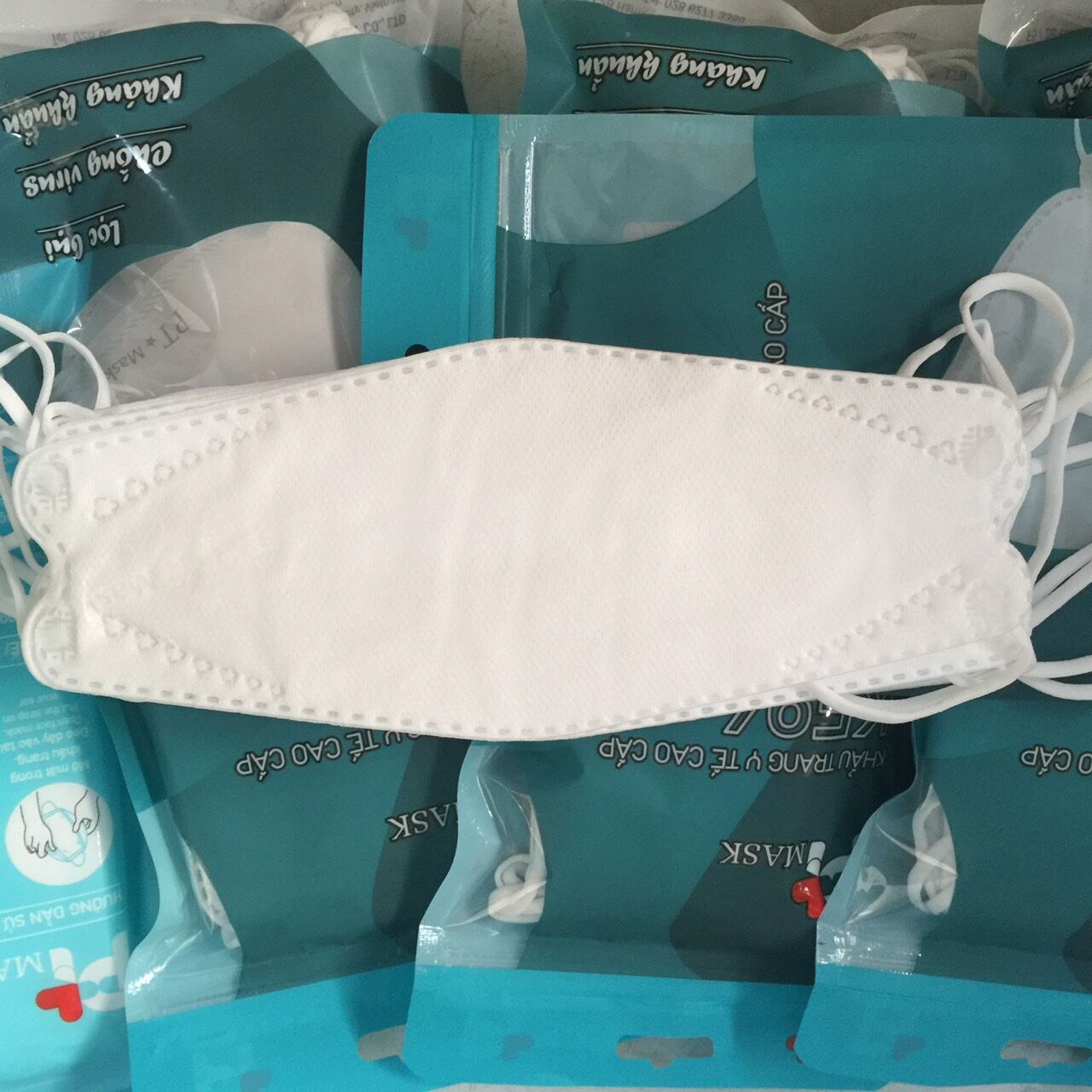 Combo 4 bịch khẩu trang kf94 pt / bịch 10 cái loại 4 lớp màu trắng