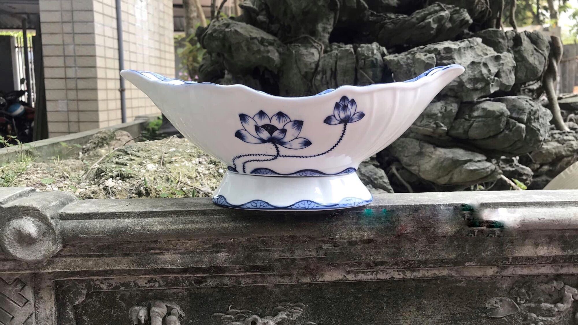 Bát thuyền gà vẽ. Bát thuyền bày hoa quả trang trí. Hàng sứ Bát Tràng. Inbox chọn mẫu