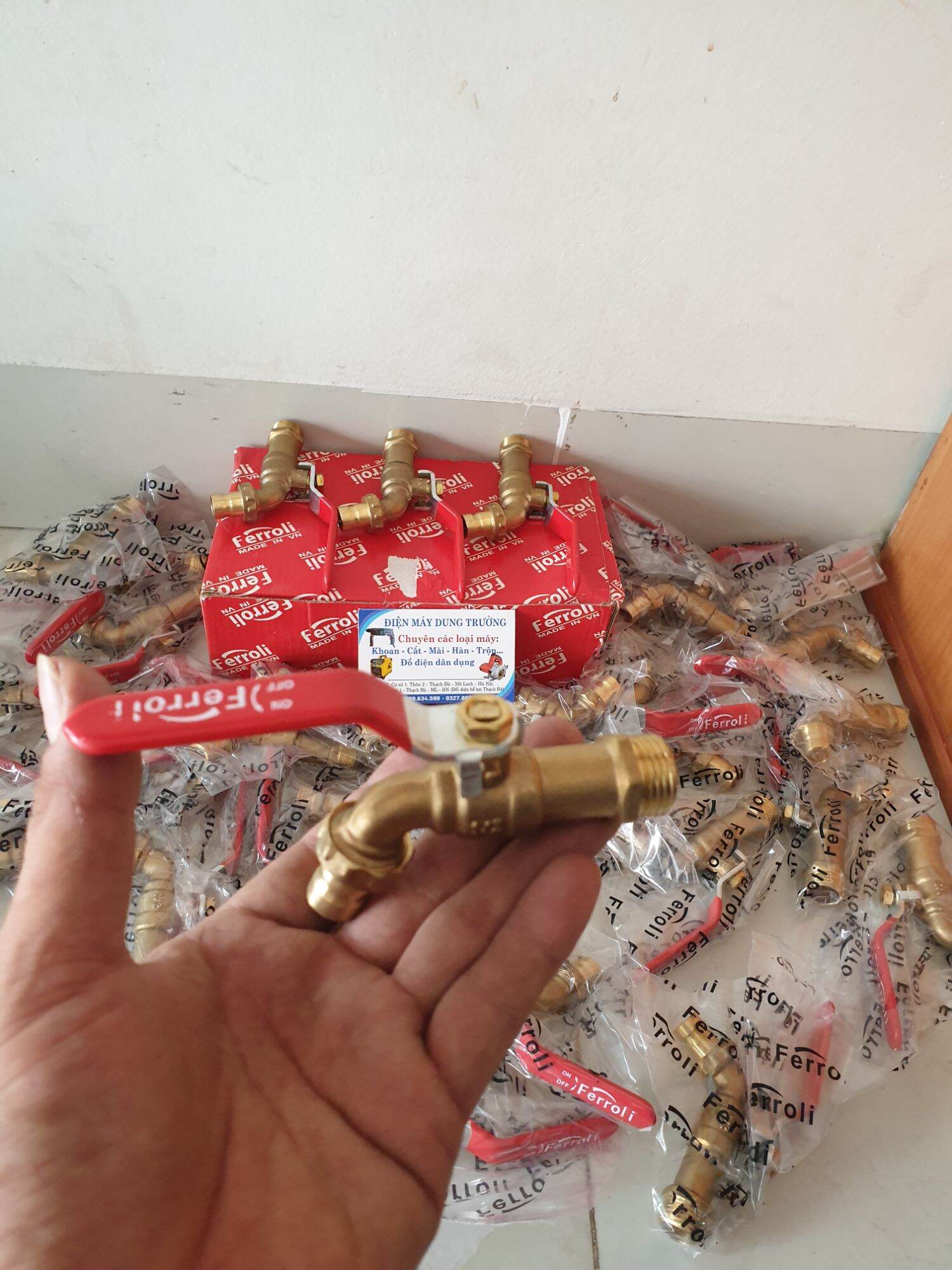 VÒI GẠT FERROLI 1/2 ĐỒNG ( khóa gạt nước đồng 21)