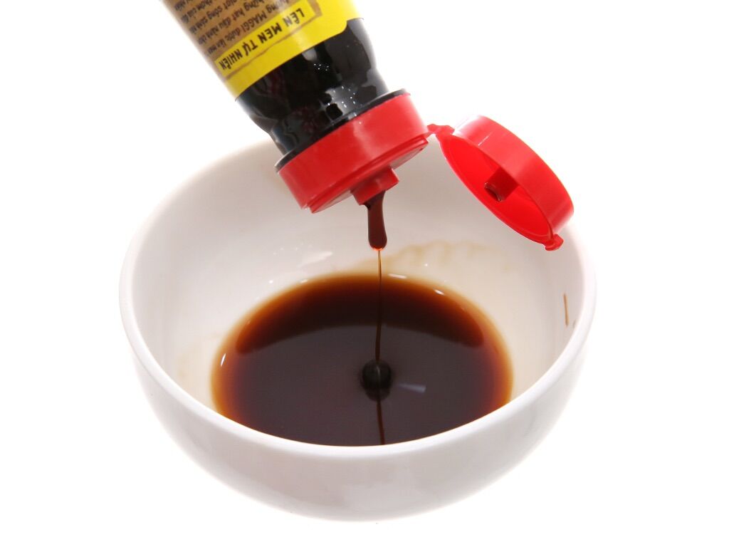 [Combo 3 chai] Nước tương đậu nành đậm đặc Maggi chai 700ml