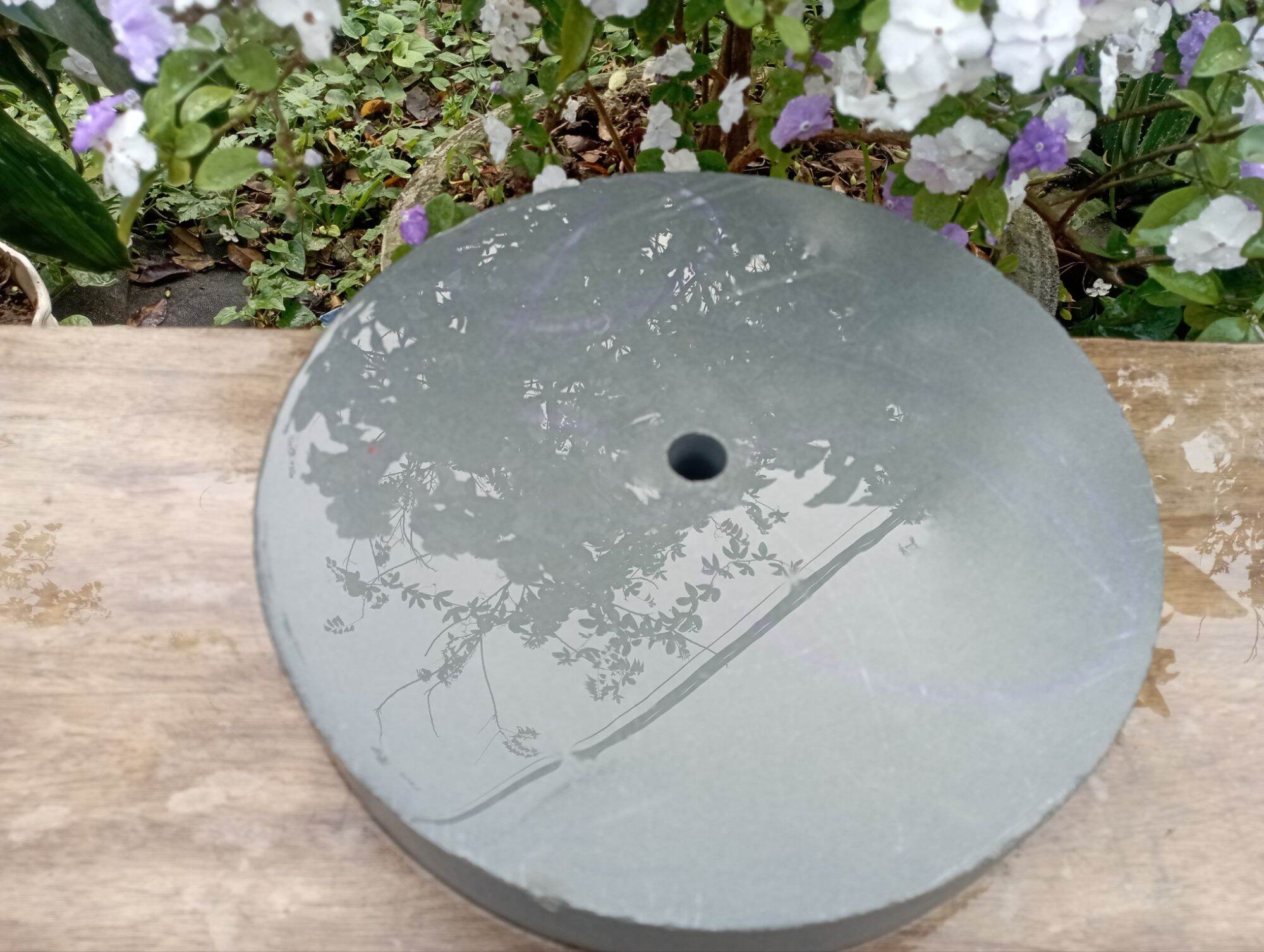 đá mài tròn d 30 dày 4 cm tâm lỗ 2cm