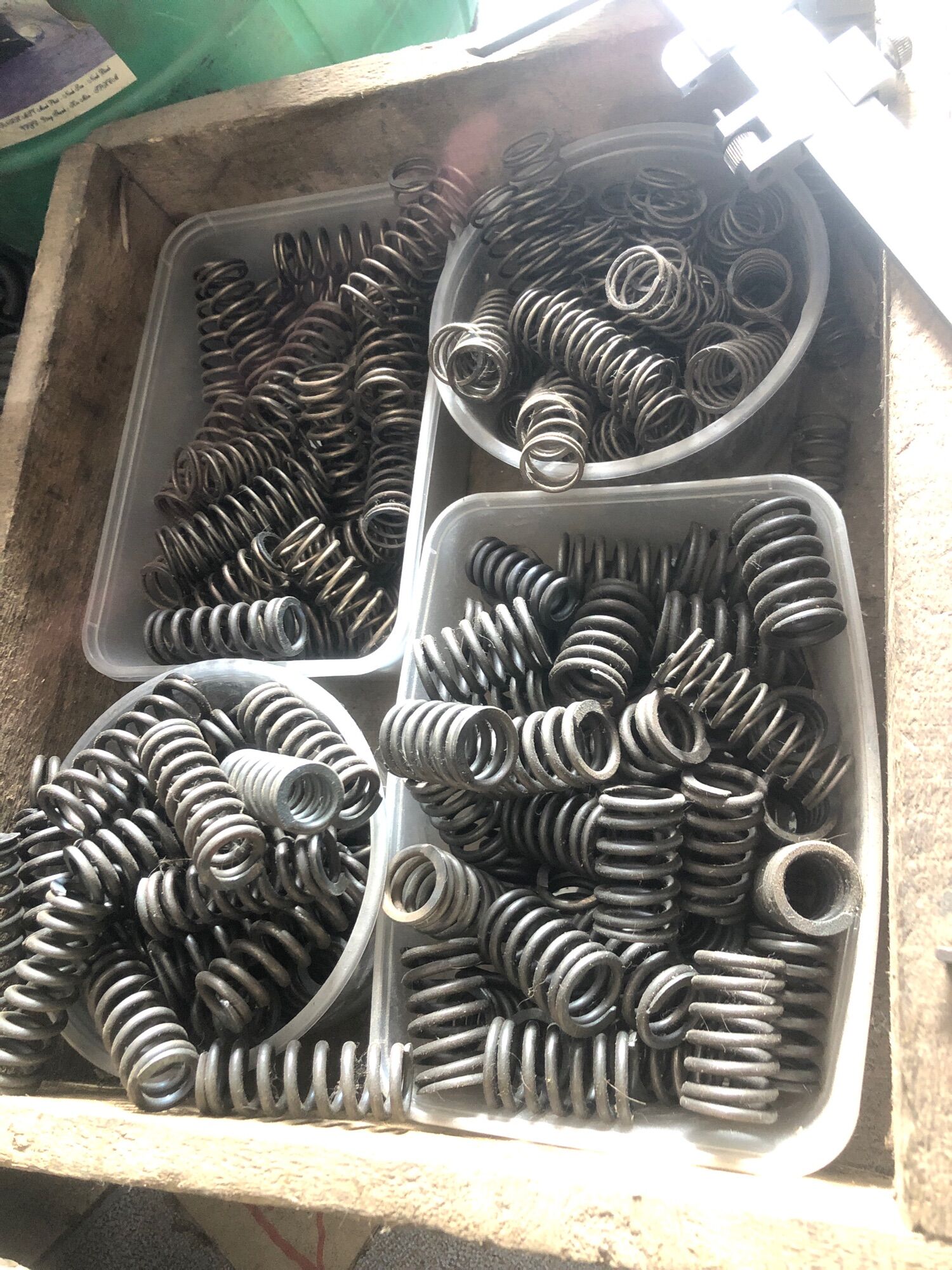 Lò xo nén :16;18;20;22;24(sợi 3mm dài 5cm)❌❌❌❌