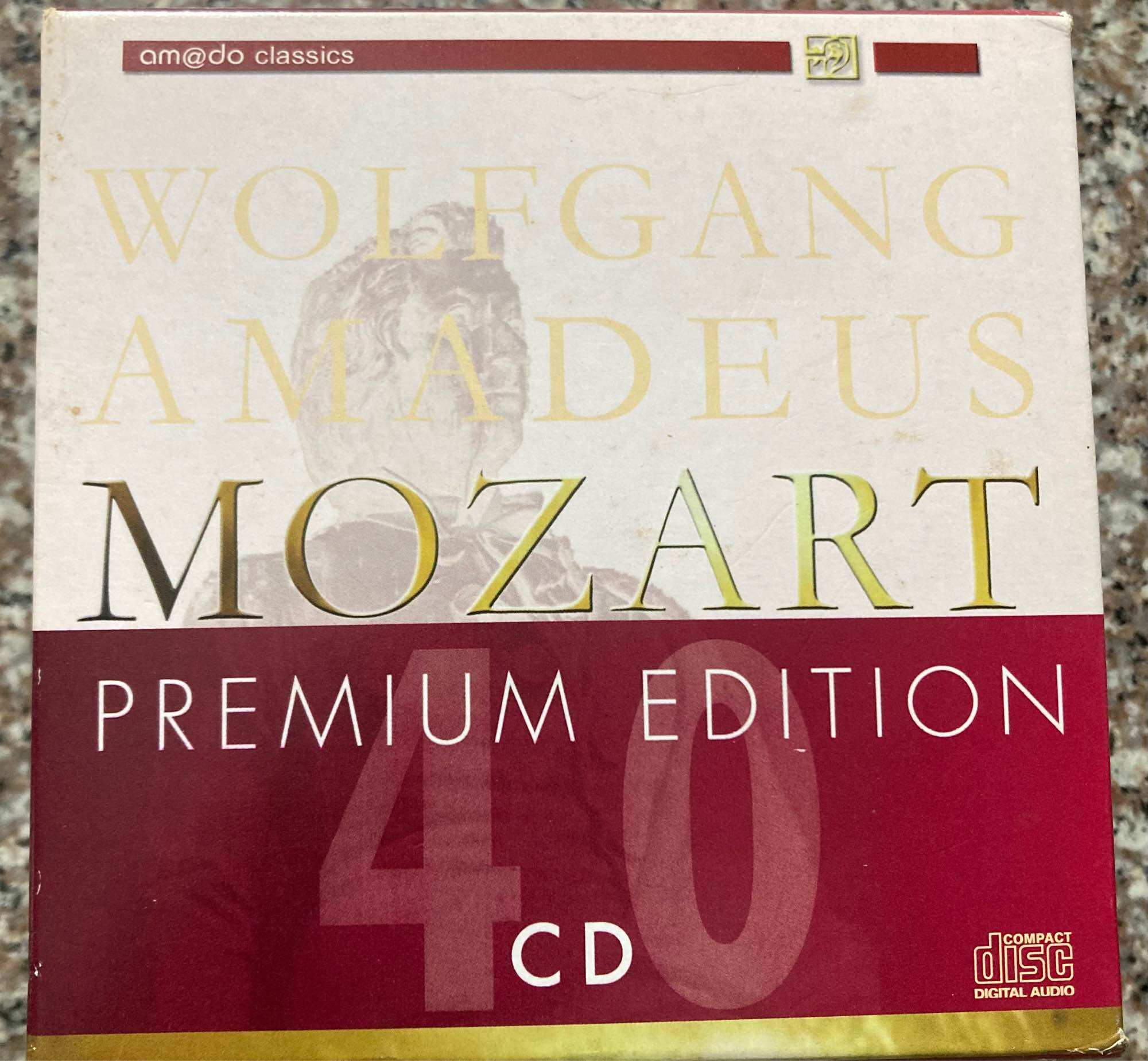Hộp 40 đĩa CD Mozart
