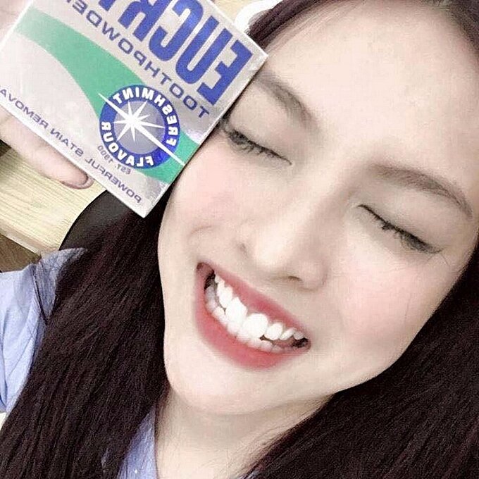 Bột tẩy trắng răng Eucryl Toothpowder Freshmint 50g