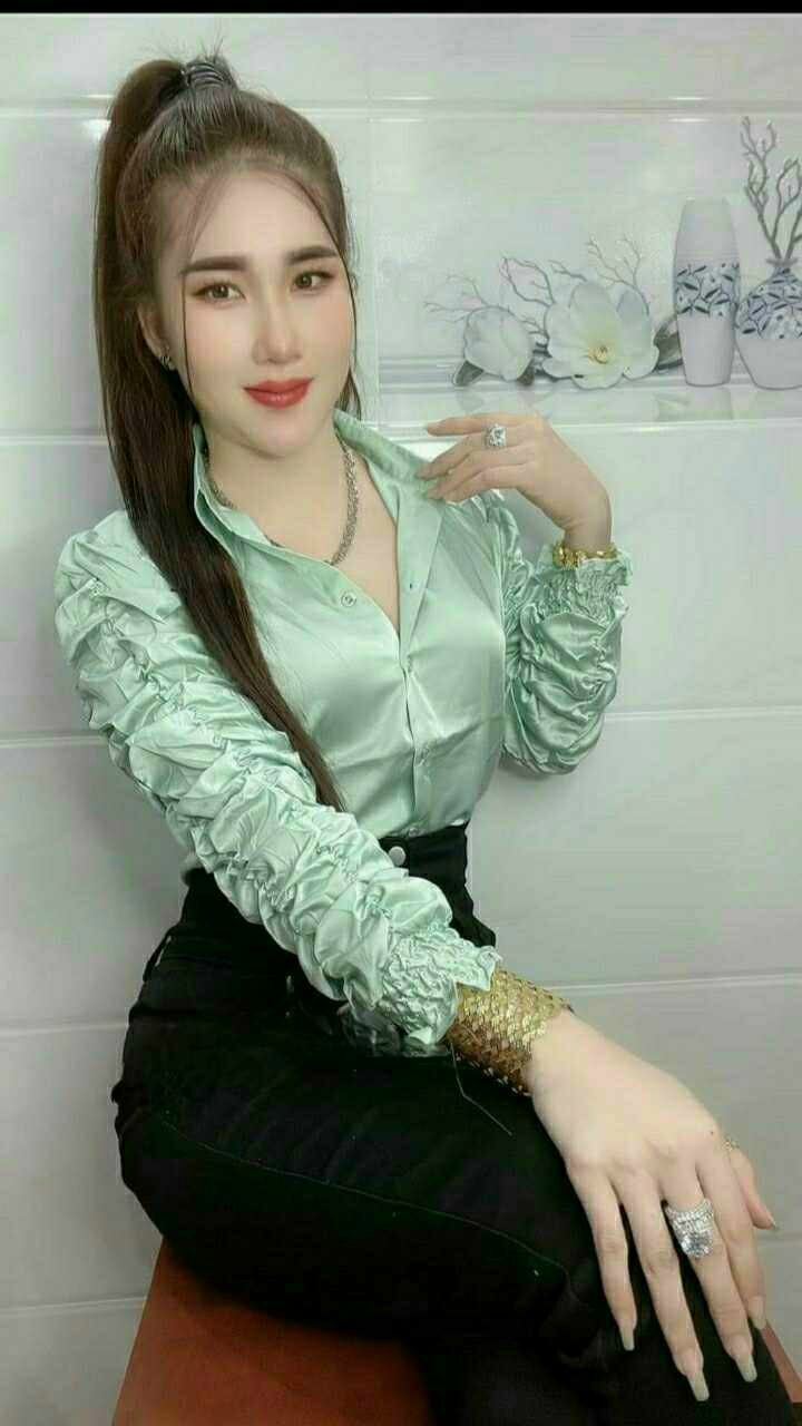 Áo sơ tay nhúng nữ.