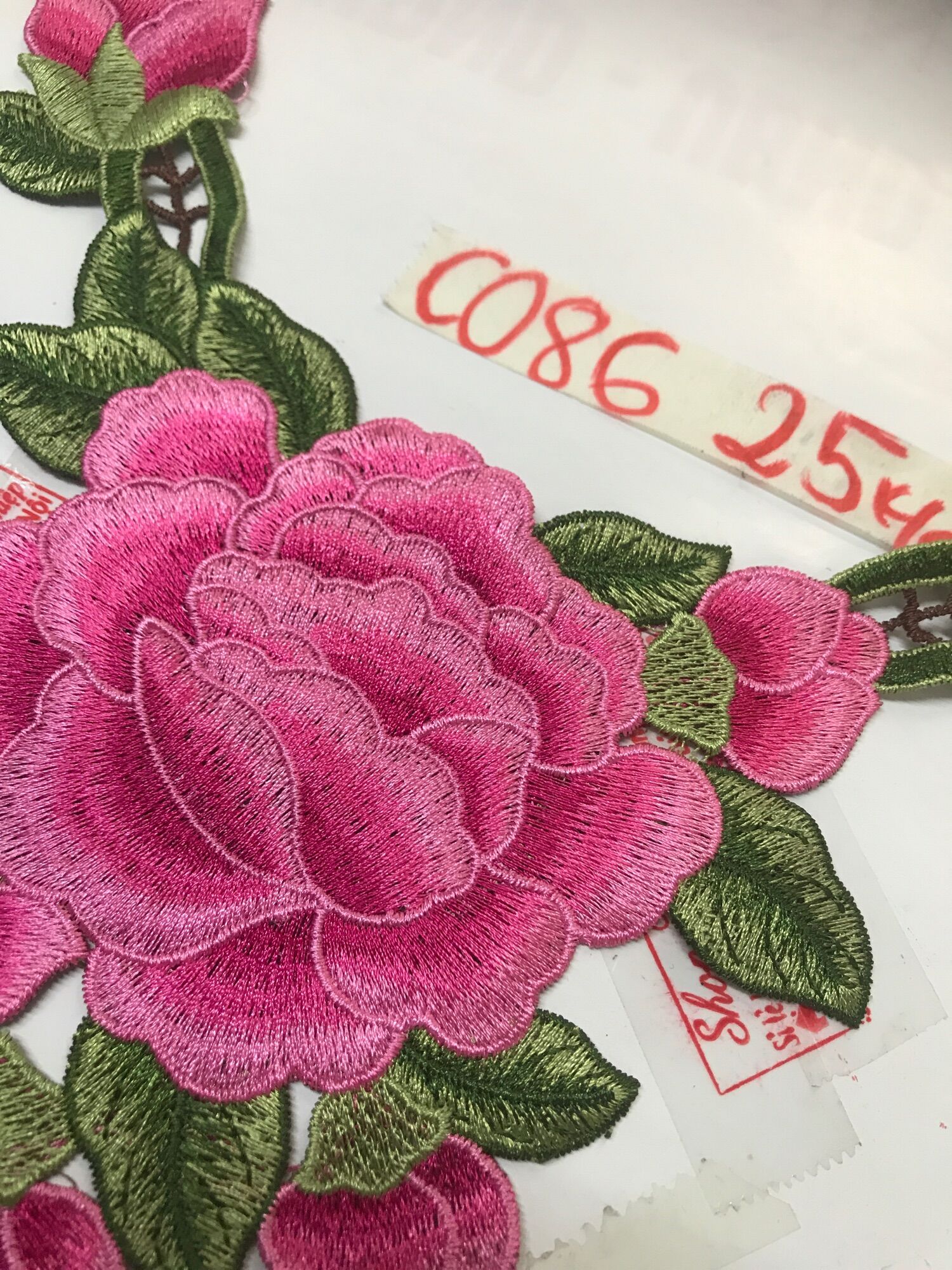 Cổ thêu hoa mã CO86