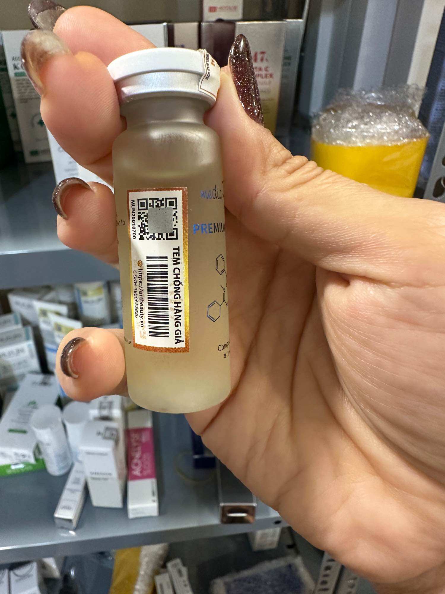 SERUM CHẤM M.UN MEDIC ROLLER (TẾ BÀO GỐC MEDIC ROLLER)