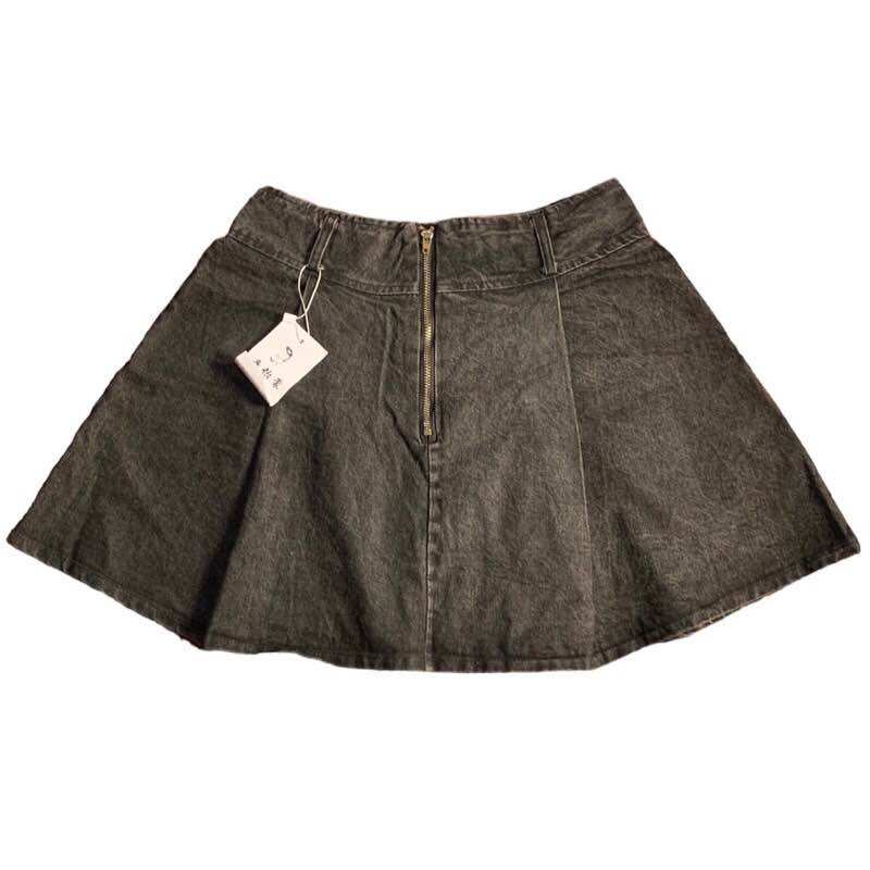 Pass thanh lý chân váy dáng xoè siêu phẩm size m như mới