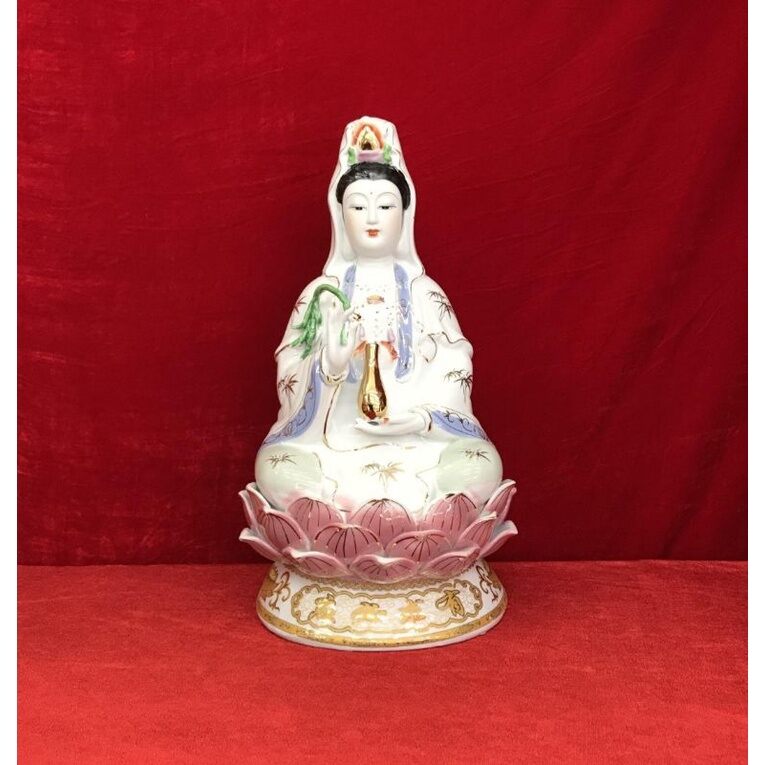 Tượng Phật quan âm sen hồng