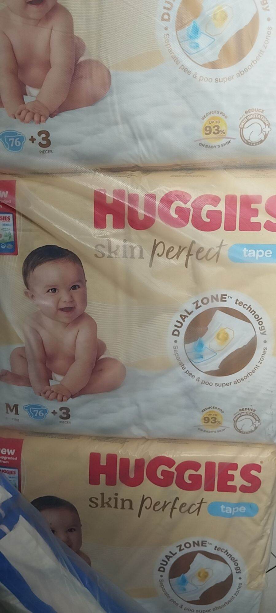 Tã dán Huggies M76