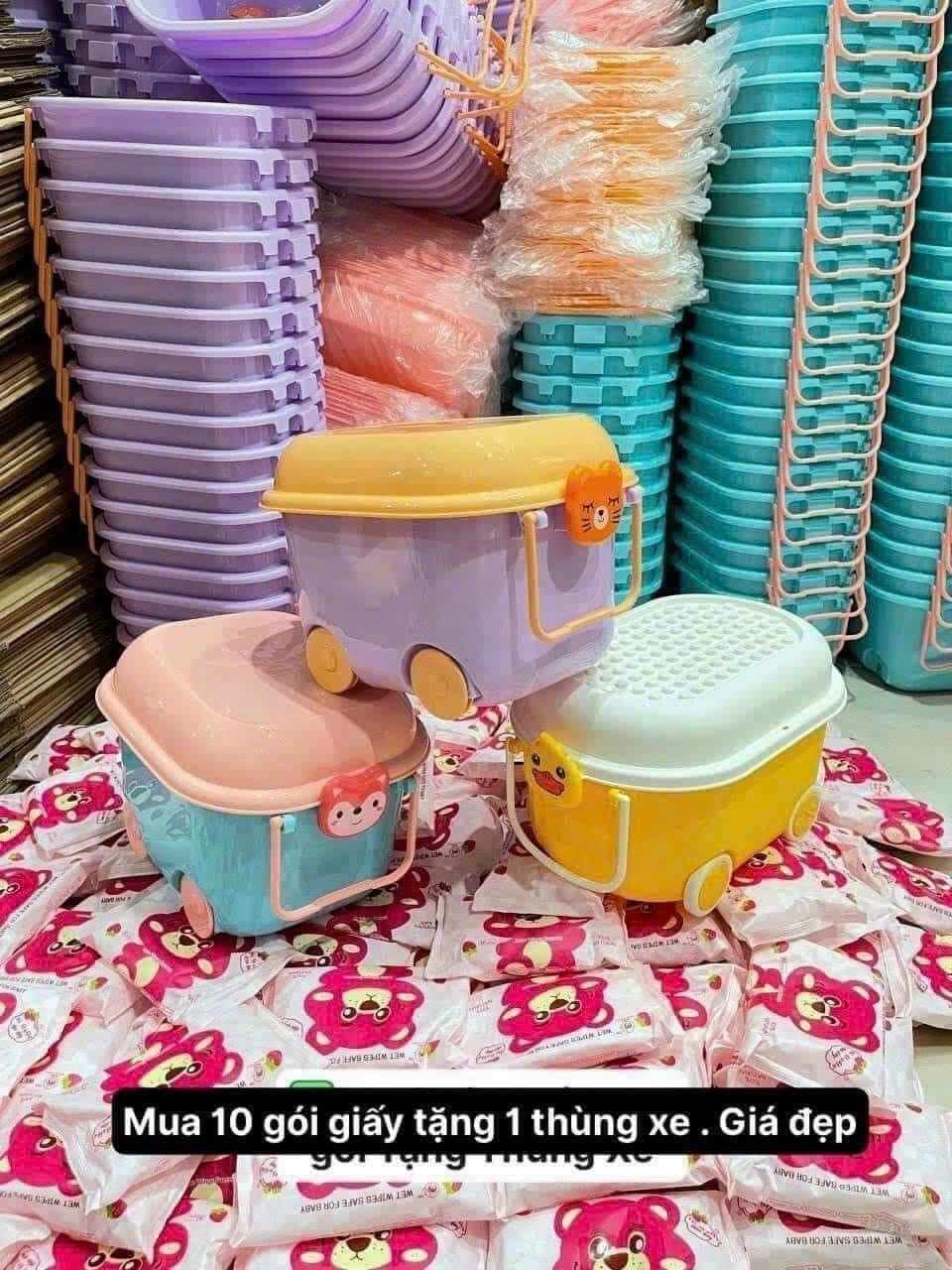 THÙNG XE NHỰA 10 BỊCH KHĂN ƯỚT