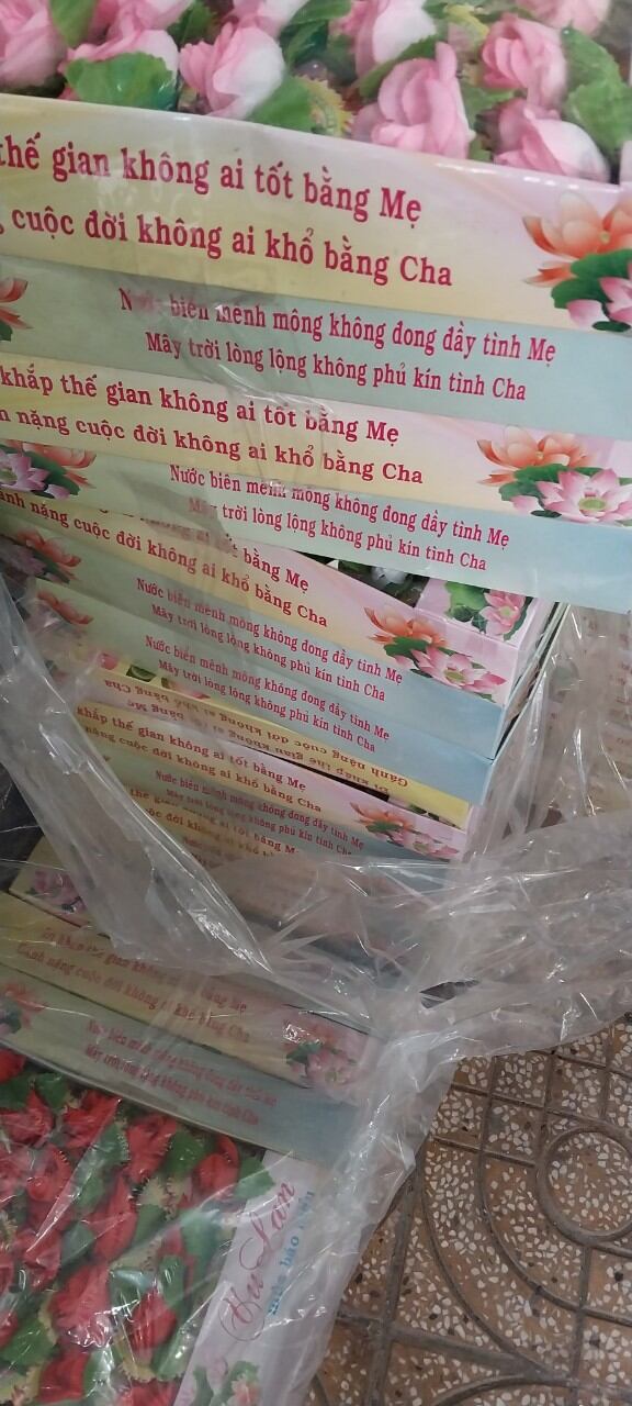 [HCM]  BÔNG HỒNG CÀI ÁO