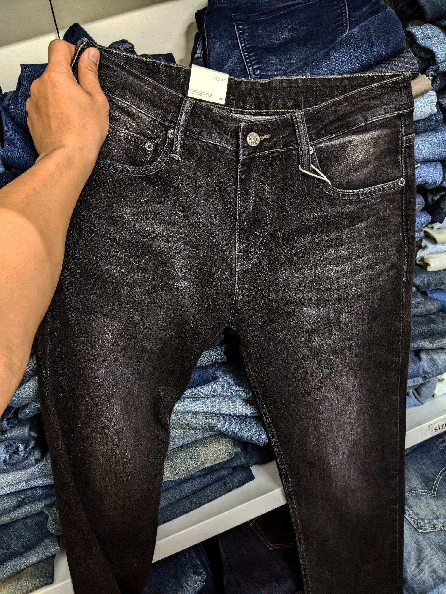 Quần jean levis màu đen xám khói